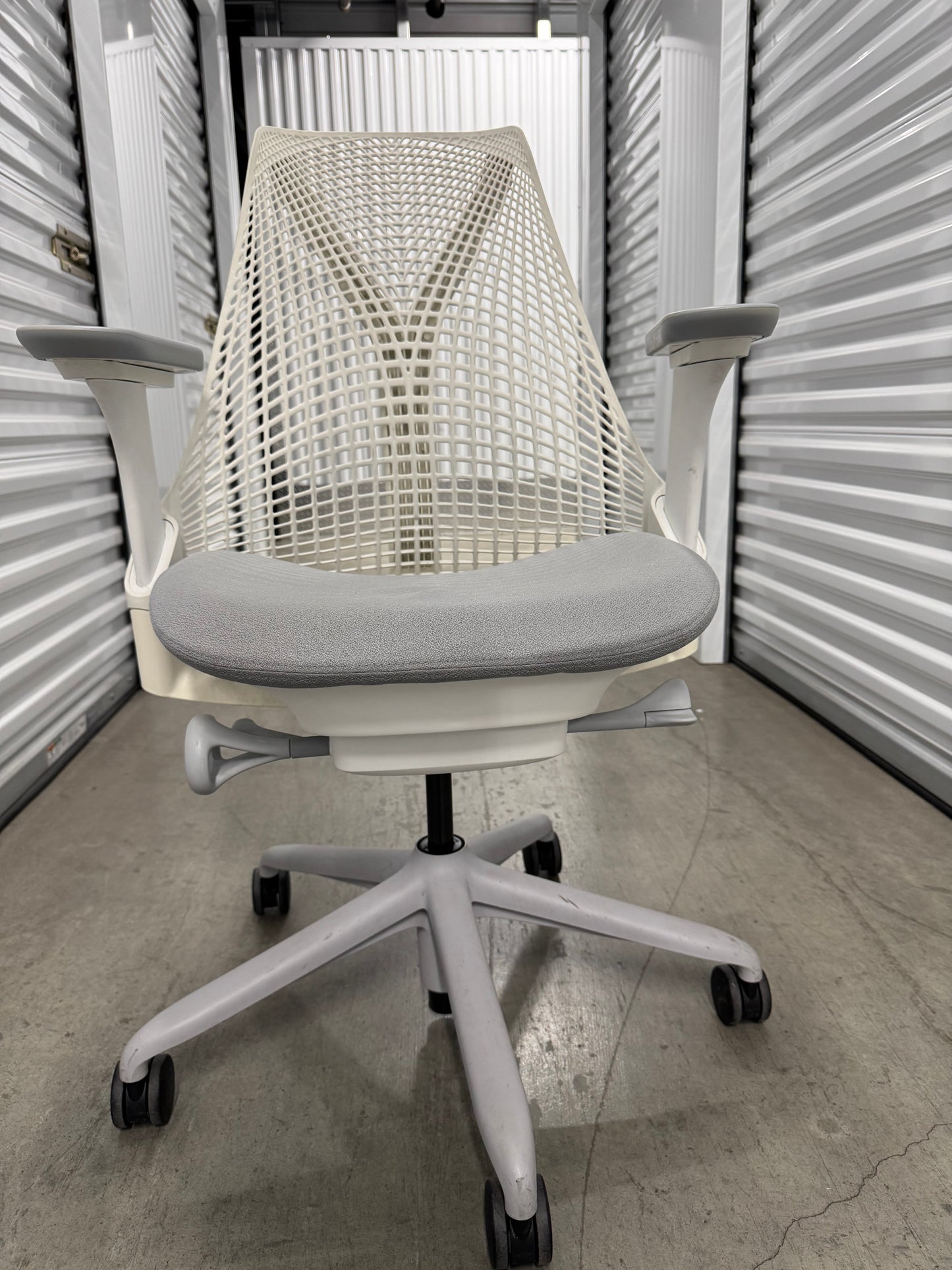 Herman Miller Sayl office chair/ gaming chair
