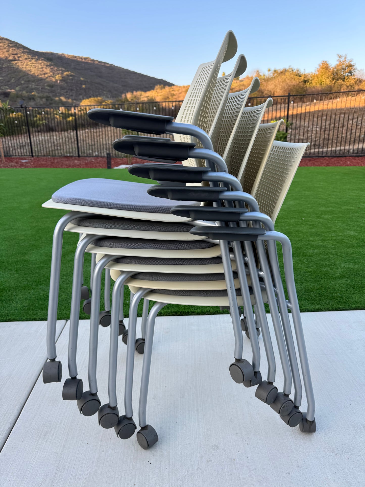 Herman Miller Knoll®️ Guest chair/ side chair
