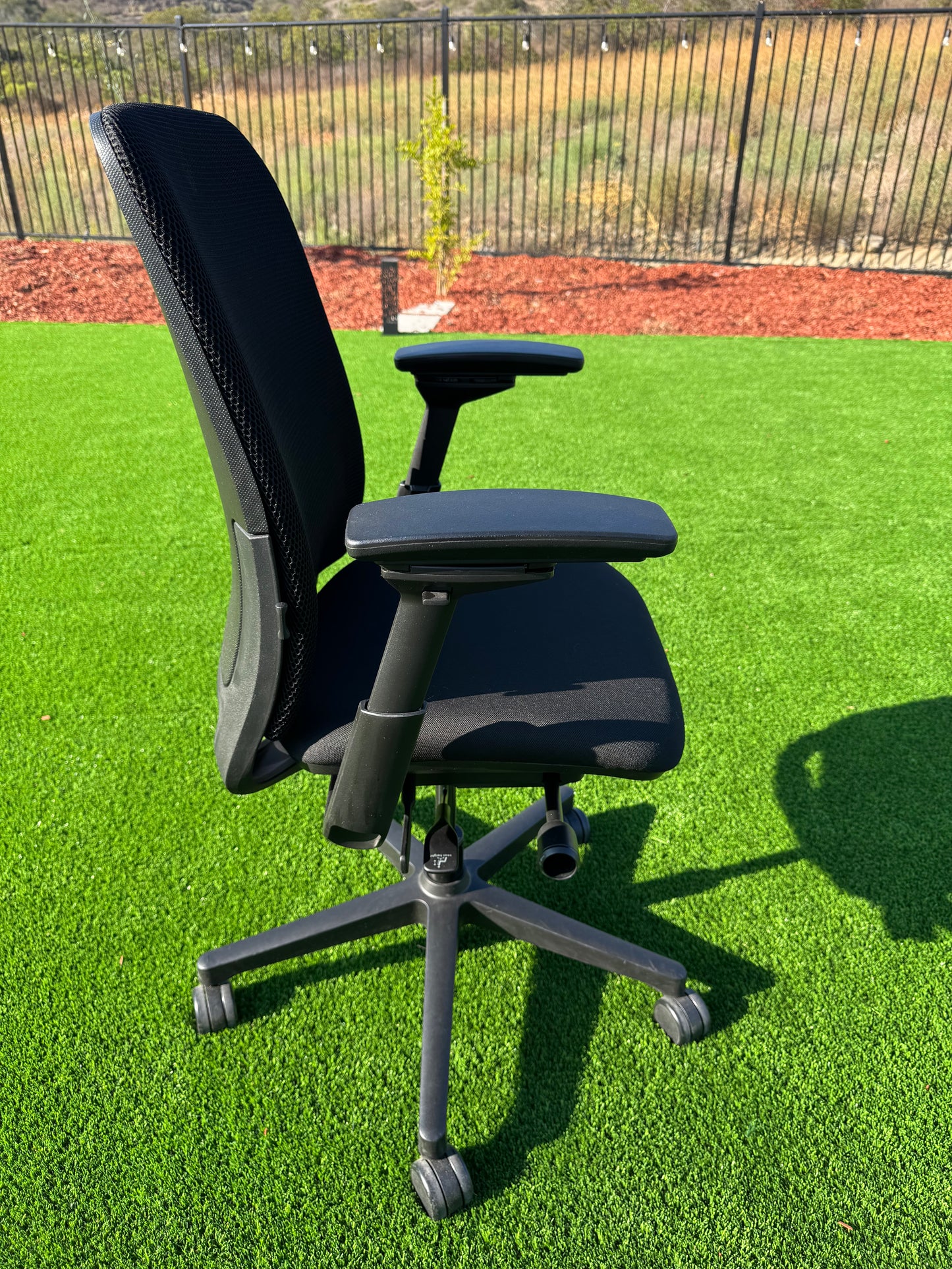 Steelcase Amia pre owned fully adjustable model
