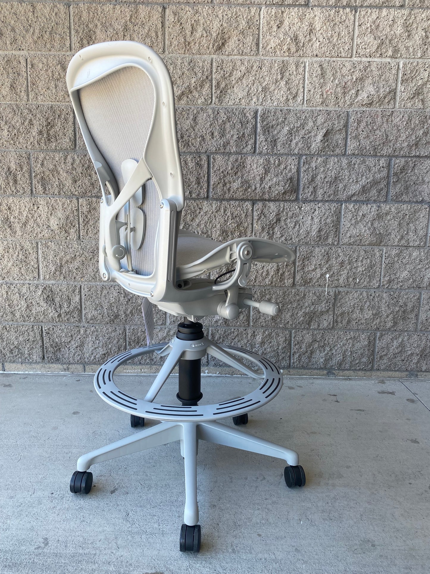 Brand new Herman Miller Aeron drafting chair in mineral
