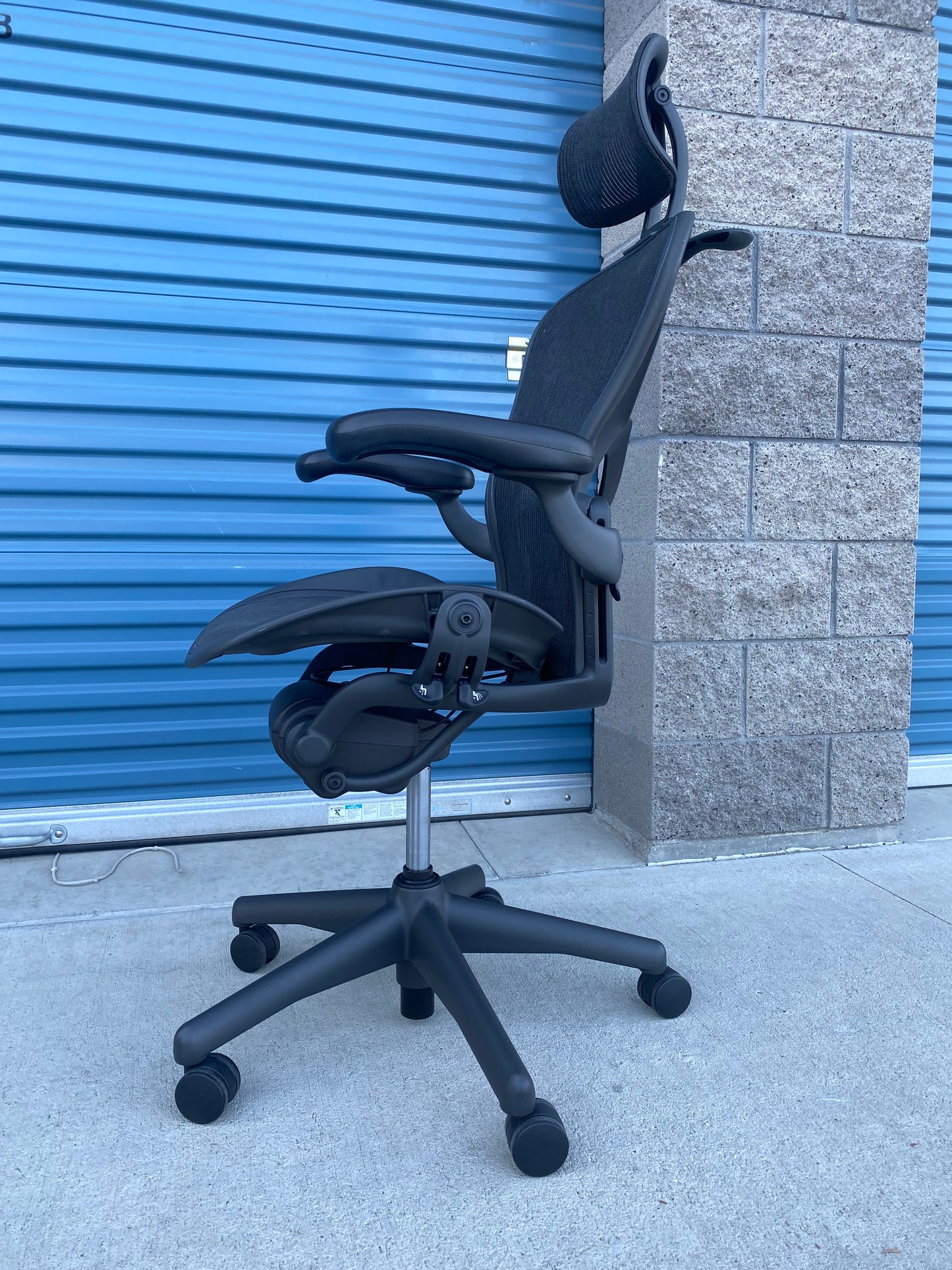 Herman Miller Aeron B Classic newer model fully loaded office chair