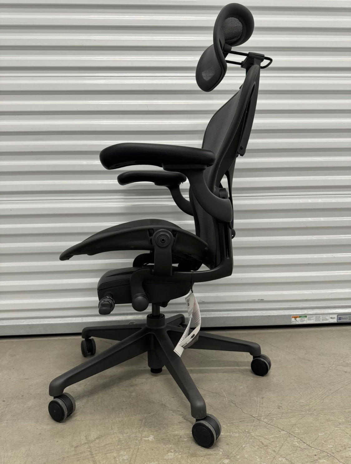 Herman Miller Aeron Remastered Size C fully loaded