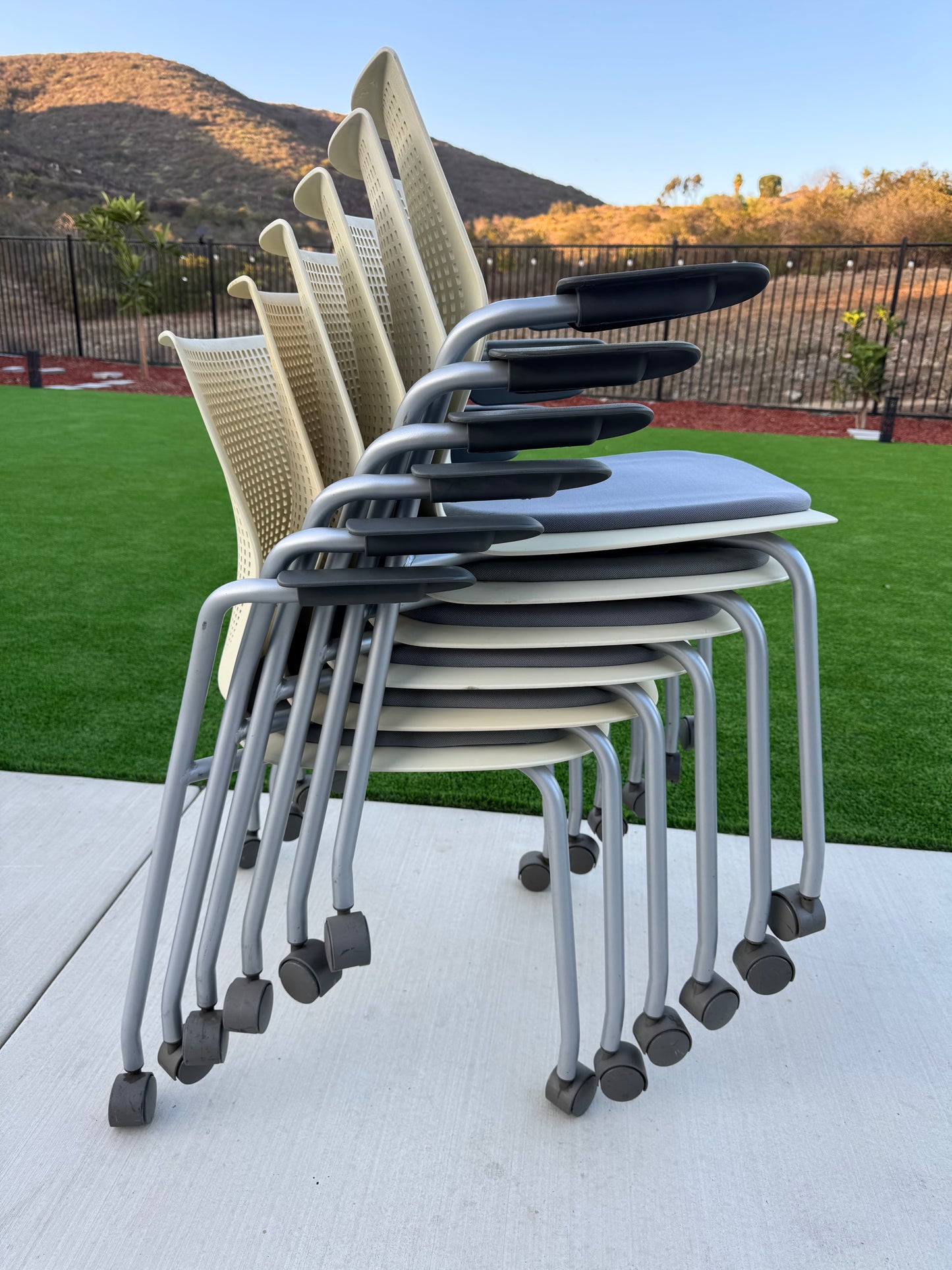 Herman Miller Knoll®️ Guest chair/ side chair