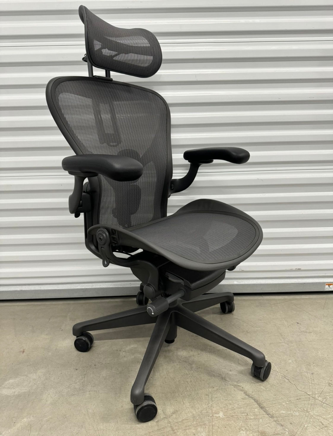 Herman Miller Aeron Remastered Size C fully loaded