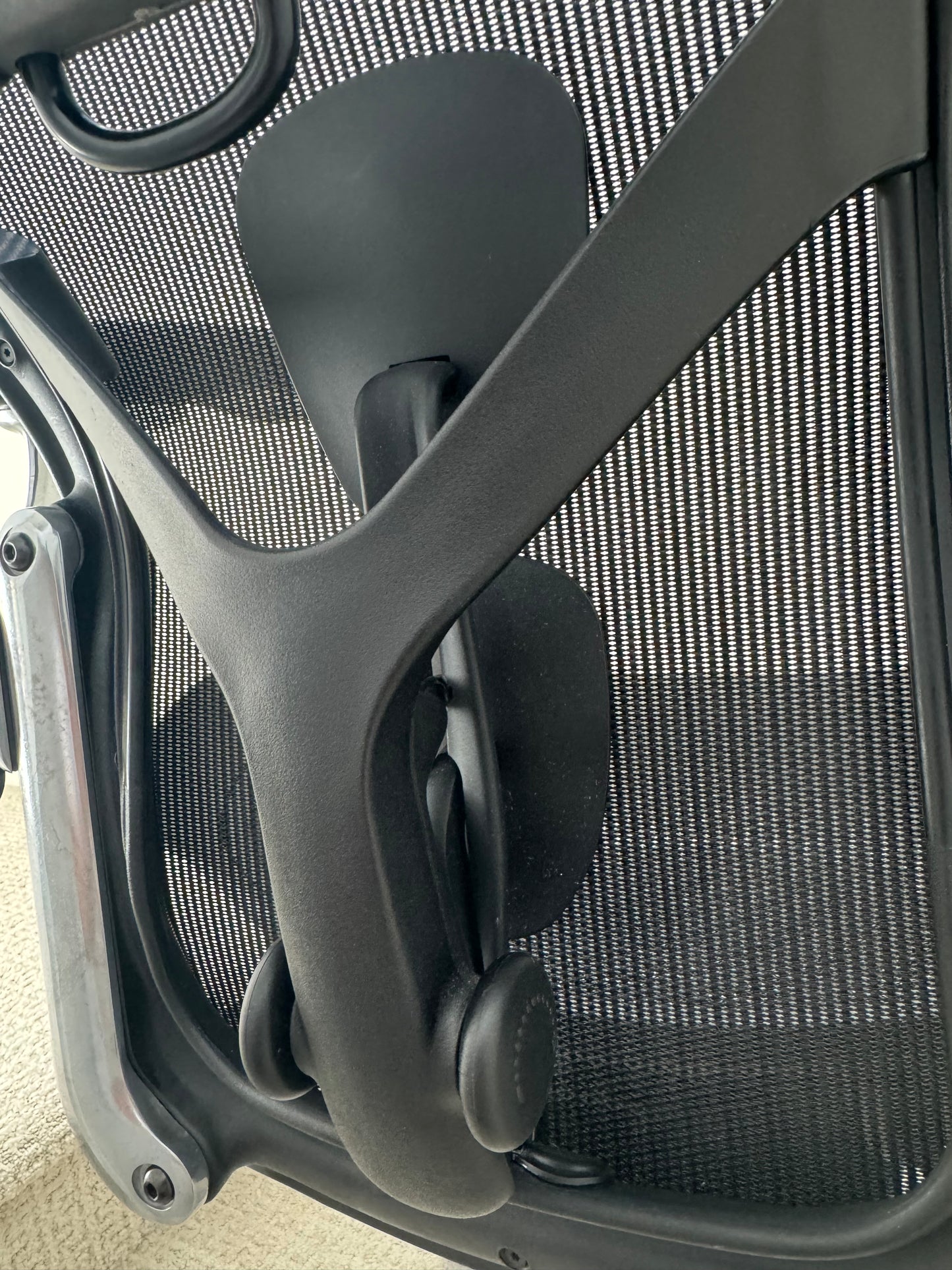 Pre Owned Herman Miller Aeron Size A Remastered With Chrome Frame Gaming Chair/ Office Chair
