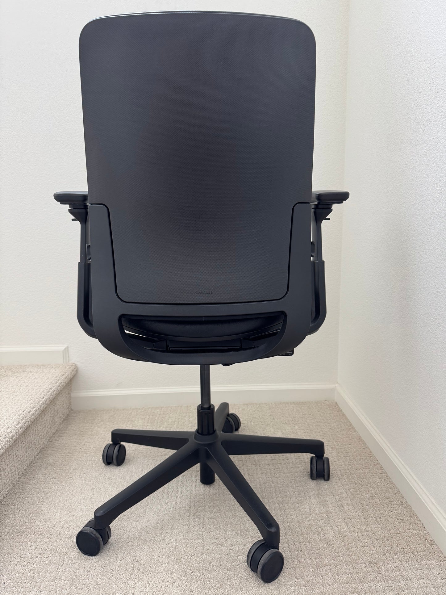 Steelcase Amia pre owned fully adjustable model