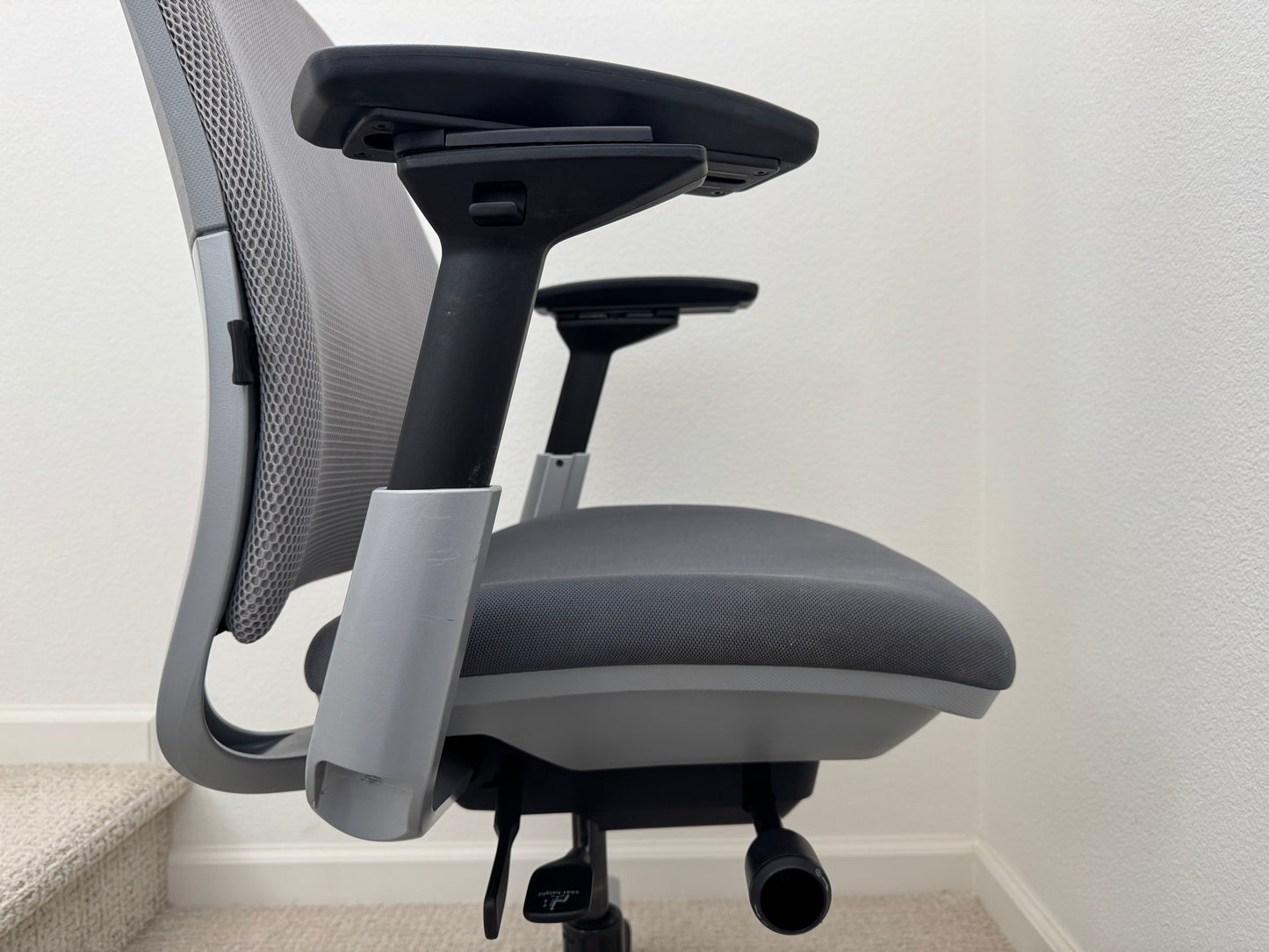 Steelcase Amia pre owned fully adjustable model