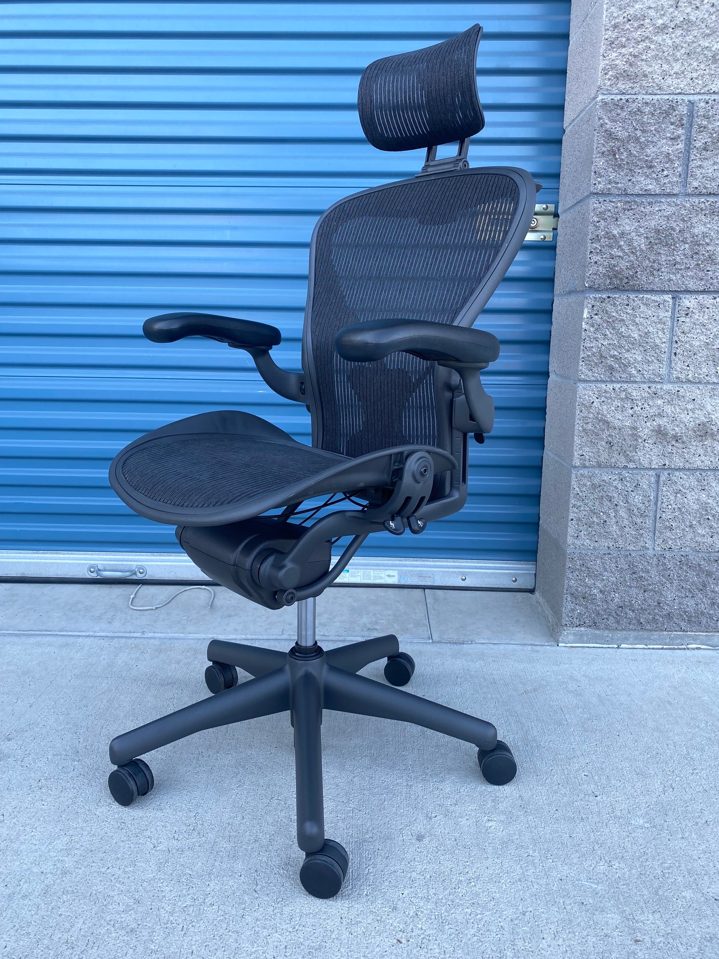 Herman Miller Aeron B Classic newer model fully loaded office chair