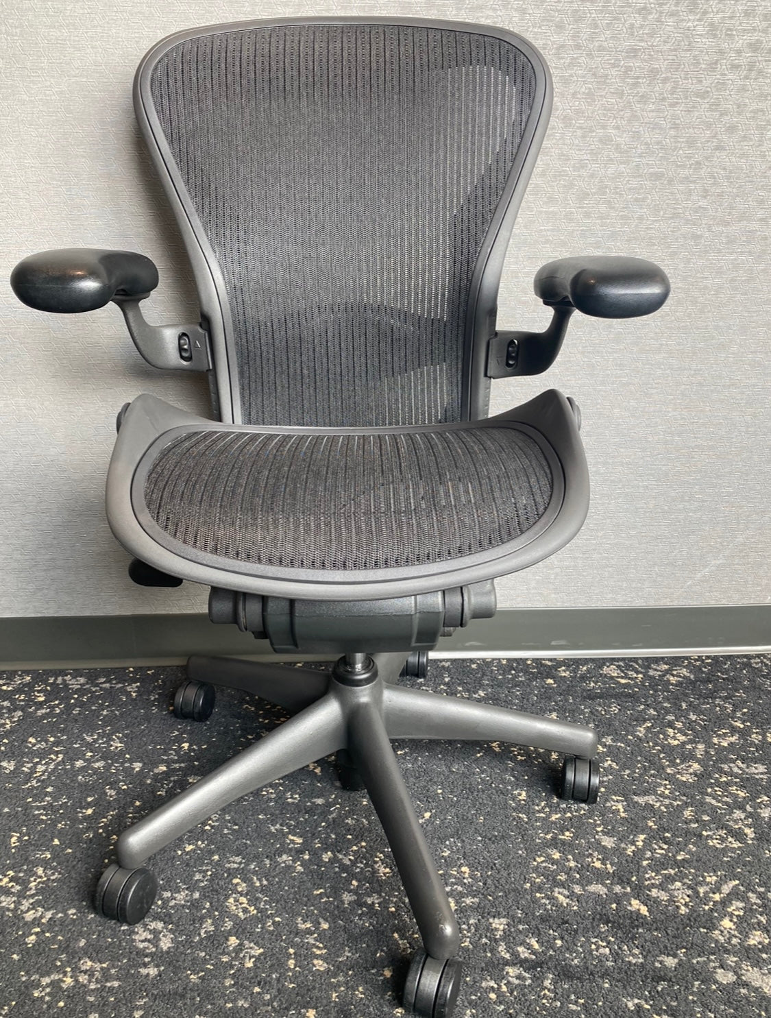 Herman Miller Aeron B Classic newer model fully loaded office chair