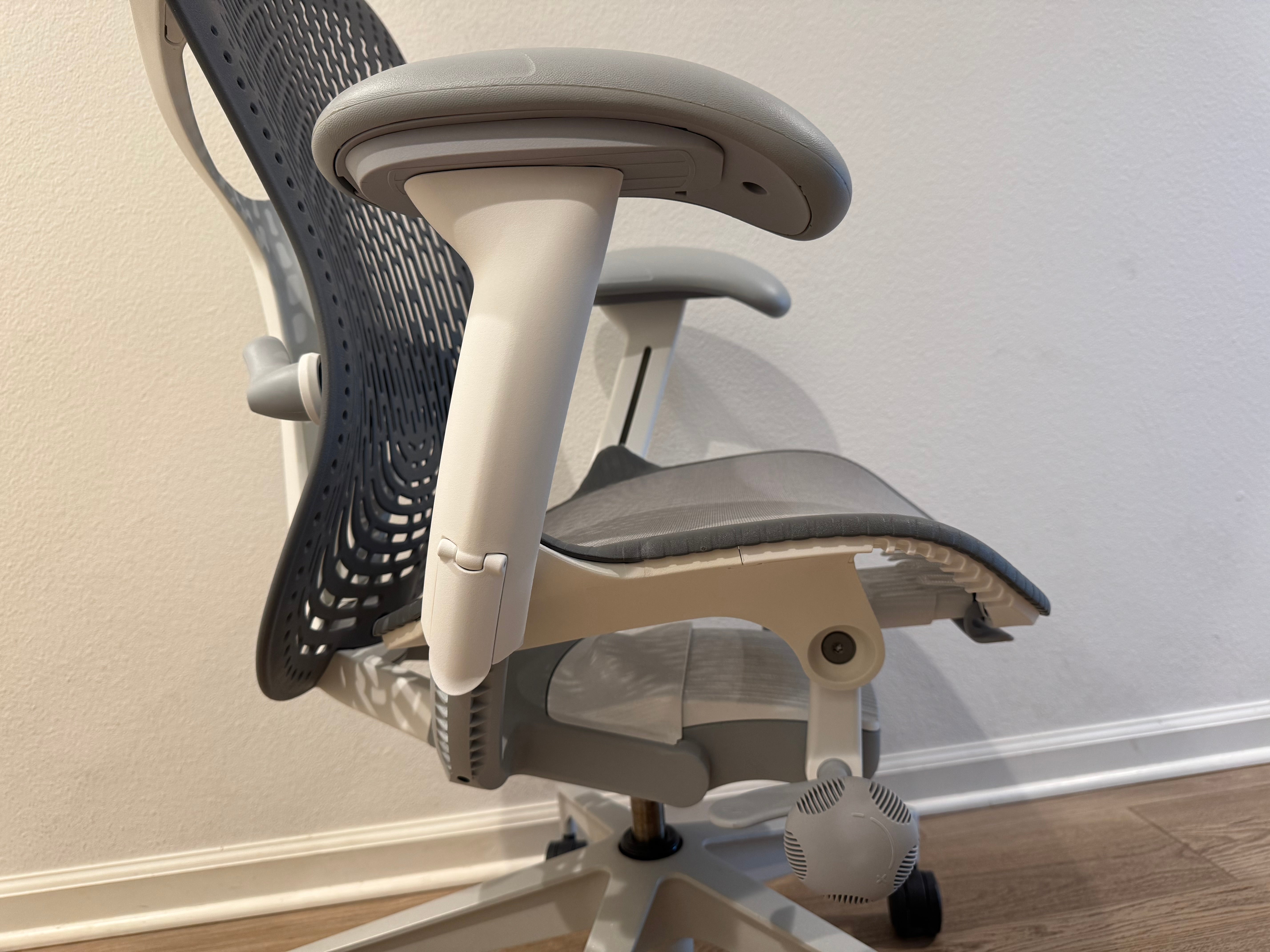 Herman Miller Mirra 2 Ergonomic office chair – Chairman Ergoffice