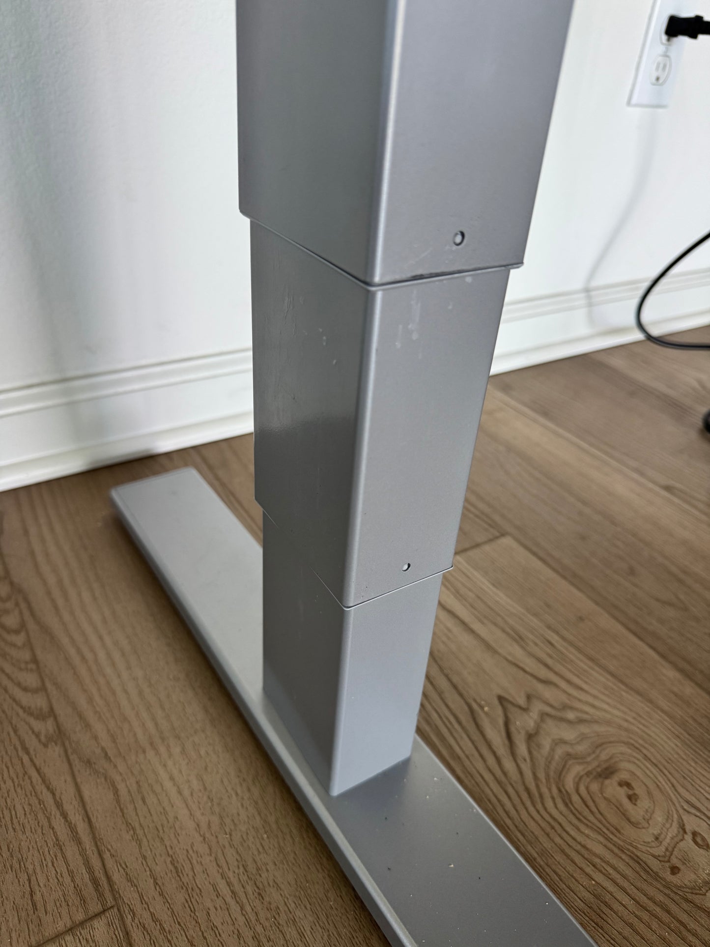 New 2025  Elite Model Humanscale EFLOAT LITE®️ Electric Sit To Stand Table Base