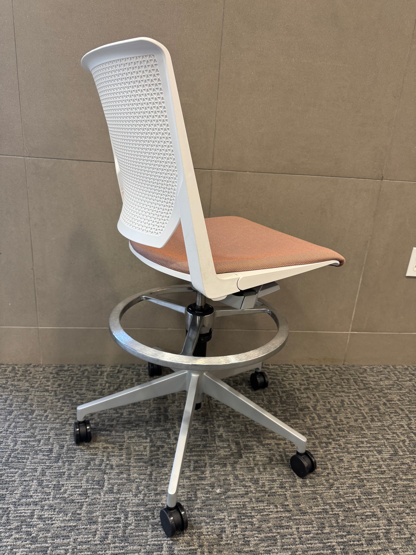 New Haworth Very Drafting Chair/ Work Stool