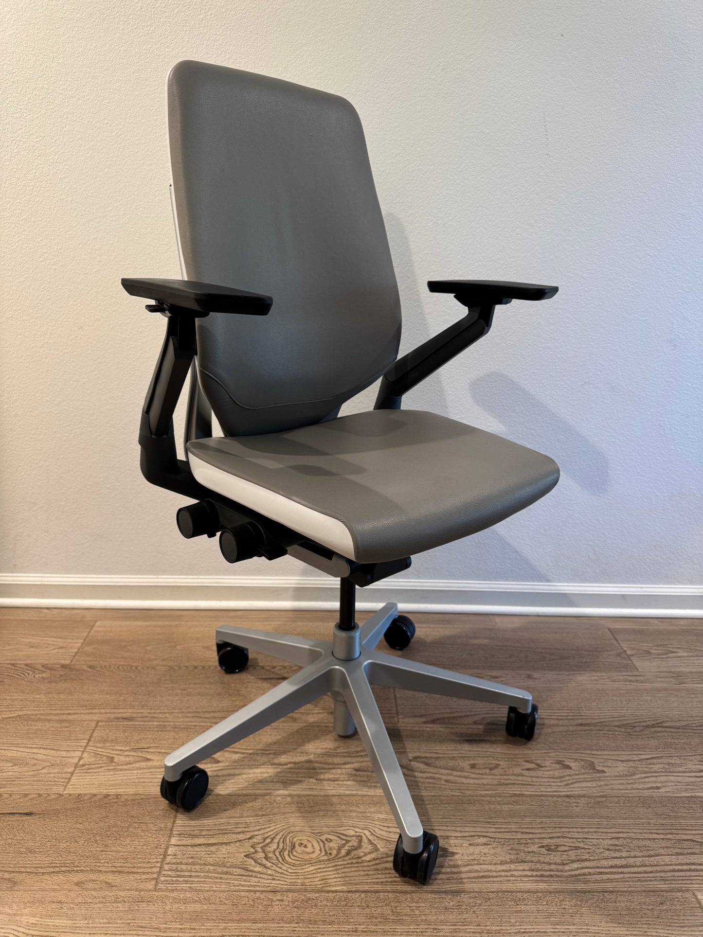 New Steelcase Gesture fully loaded Office chair