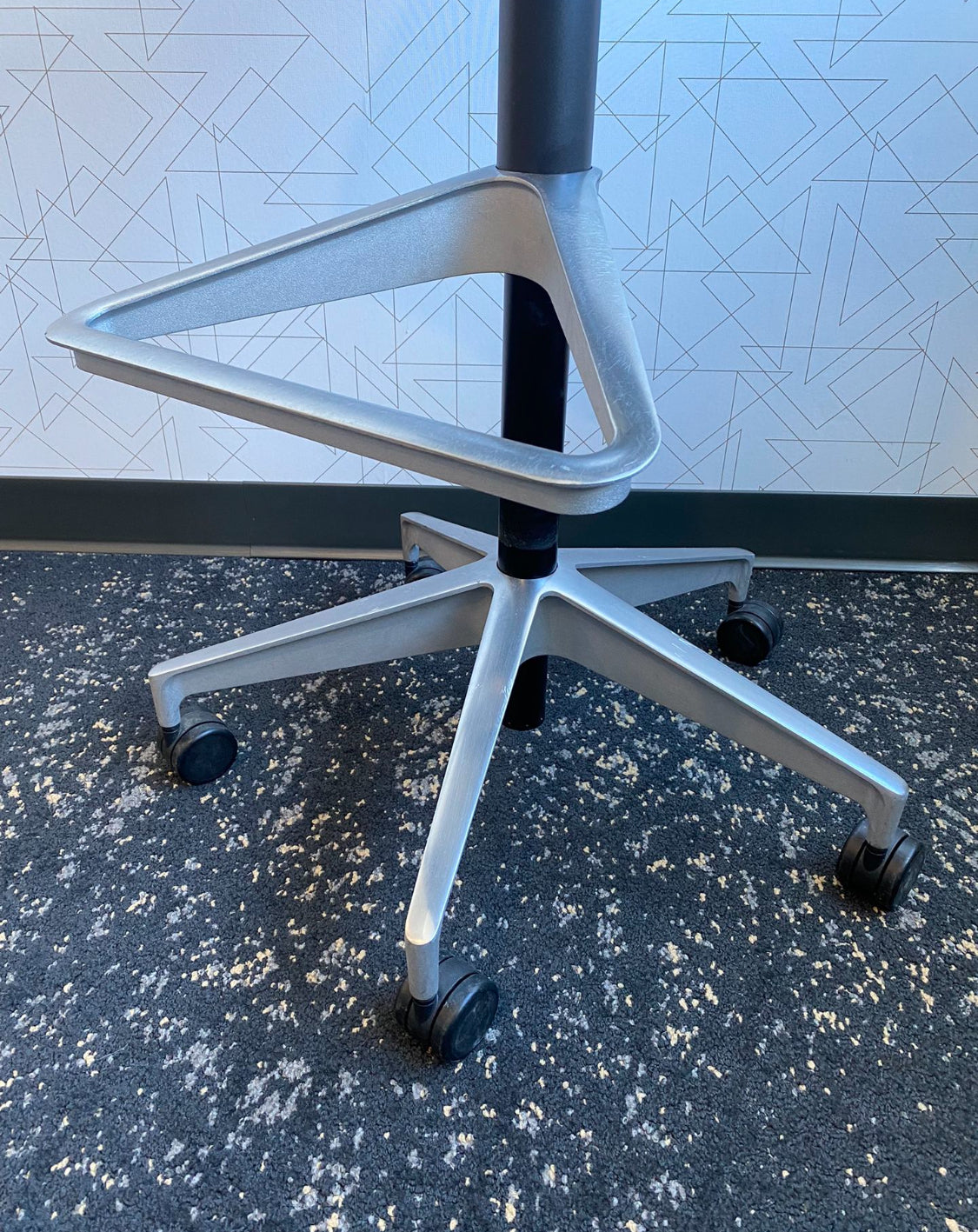 Pre owned Herman Miller Setu drafting chair in grey