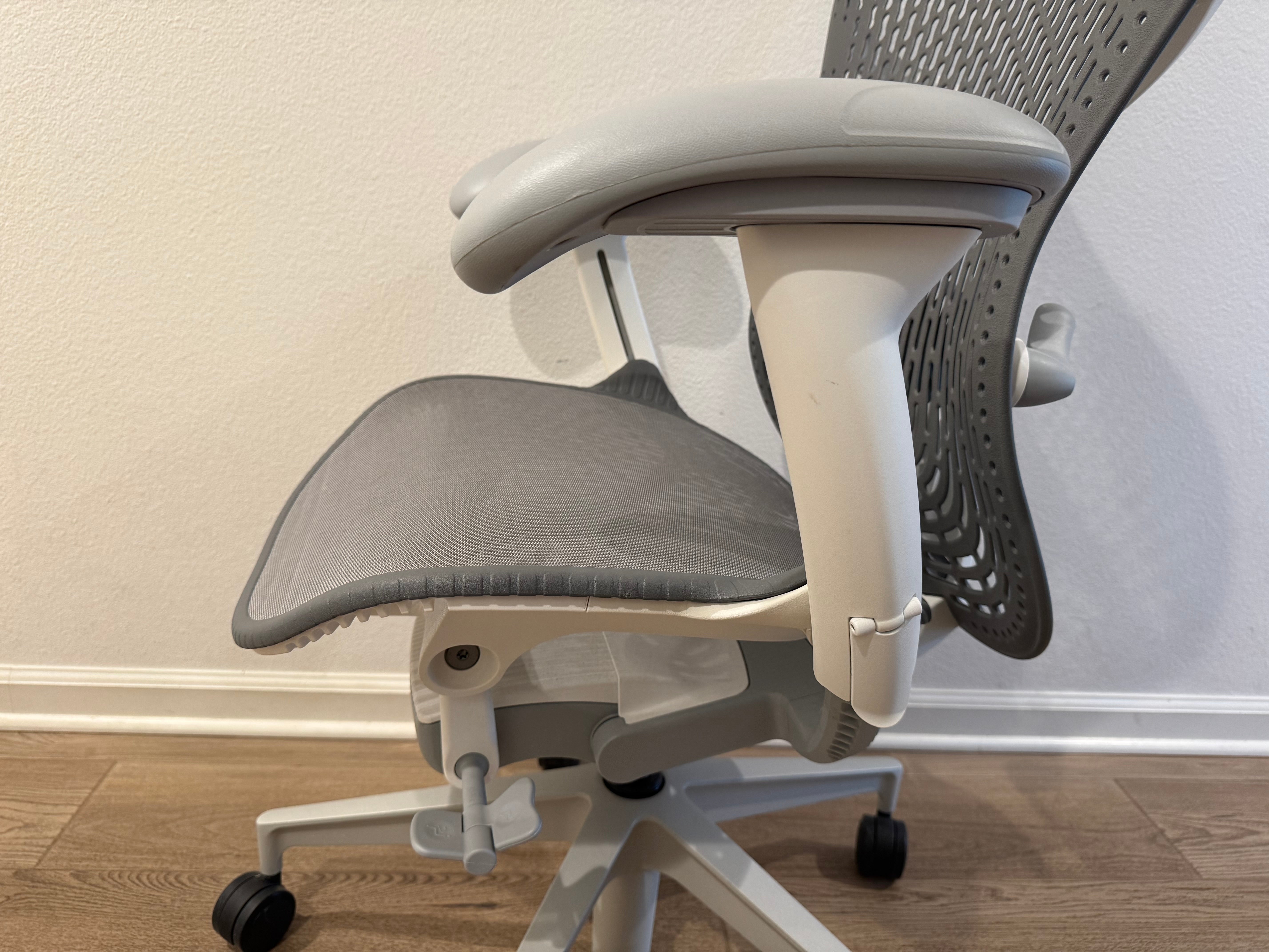 Herman Miller Mirra 2 Ergonomic office chair – Chairman Ergoffice