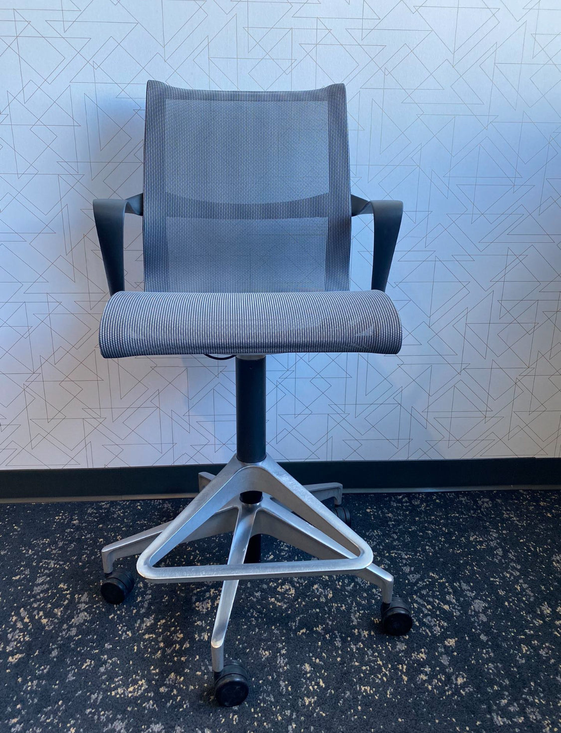 Pre owned Herman Miller Setu drafting chair in grey