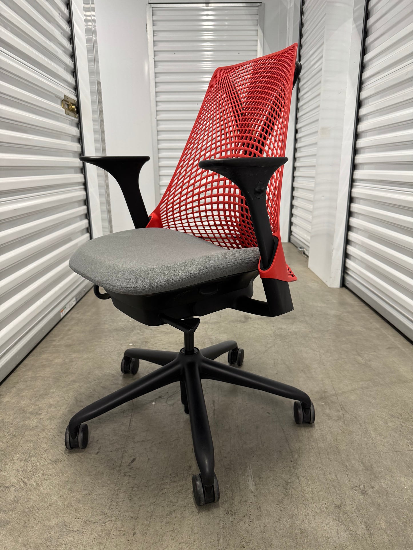Herman Miller Sayl  office chair/ gaming chair