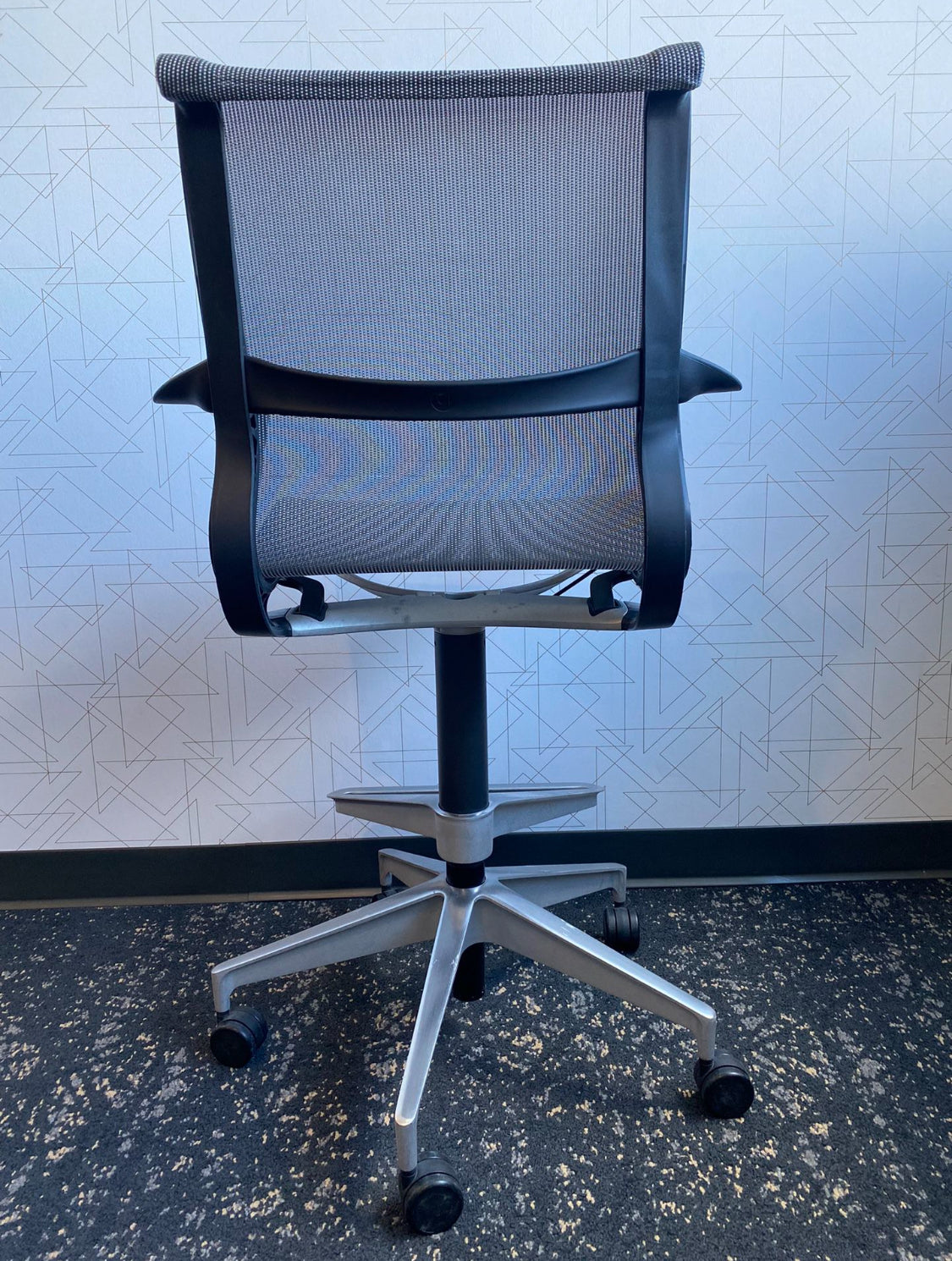 Pre owned Herman Miller Setu drafting chair in grey