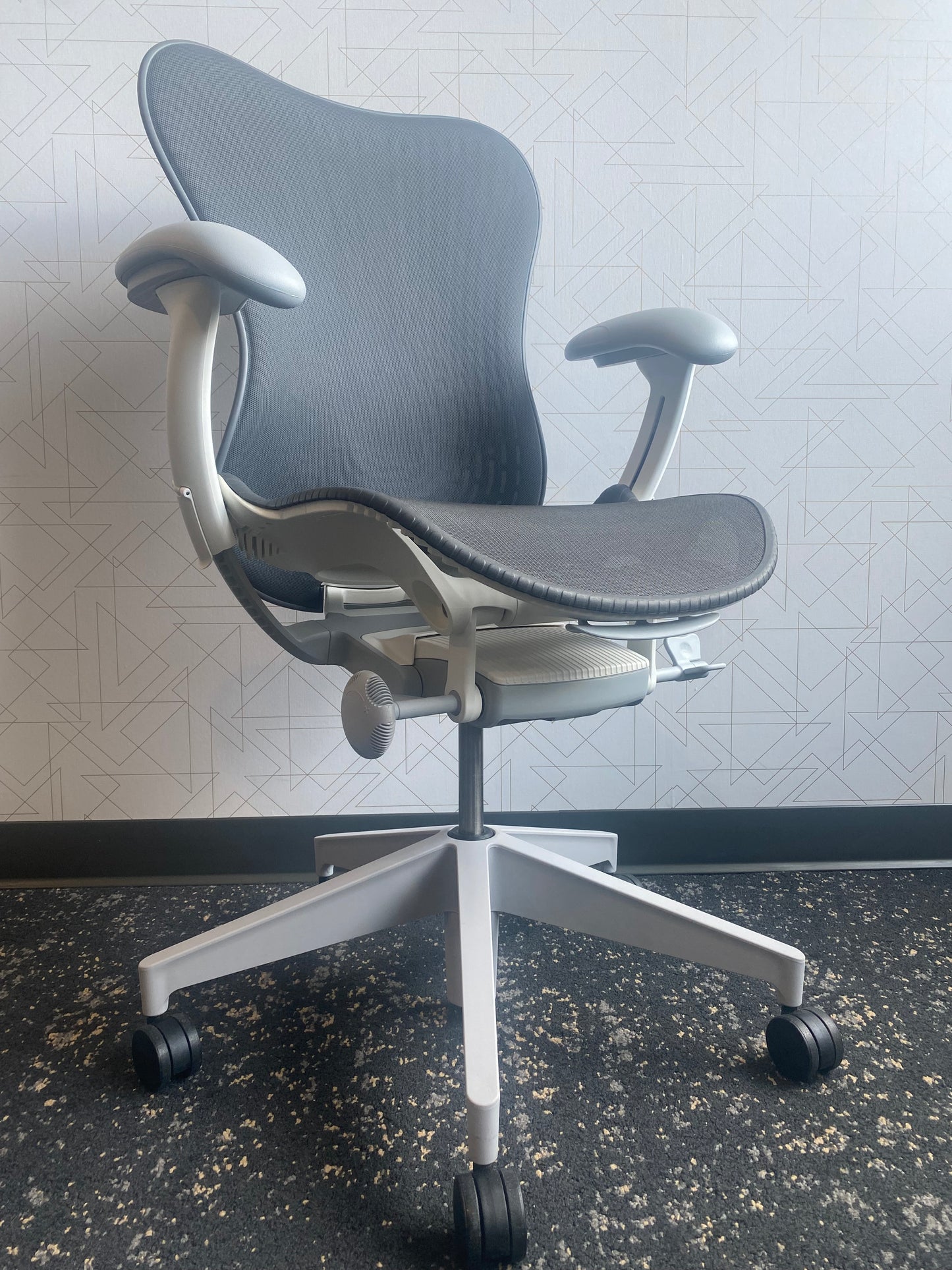 Herman Miller Mirra 2 Ergonomic office chair