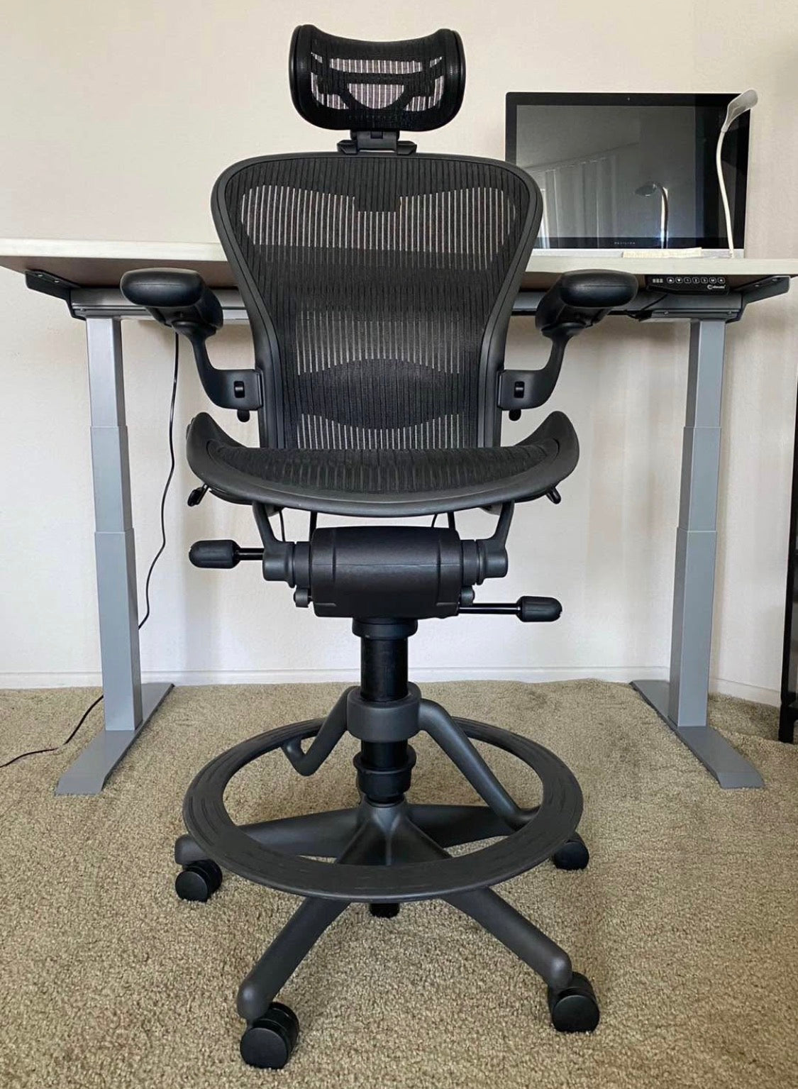 Premium Refurbished Herman Miller Aeron Classic Fully Loaded Model Drafting Office Chair/ Work Stool