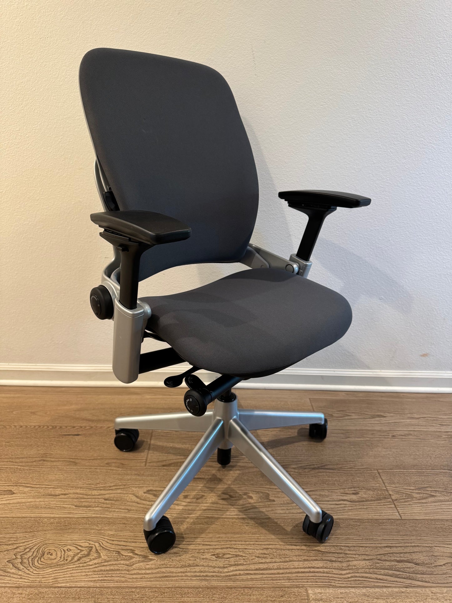 Steelcase Leap V2 Fully loaded Office Chair