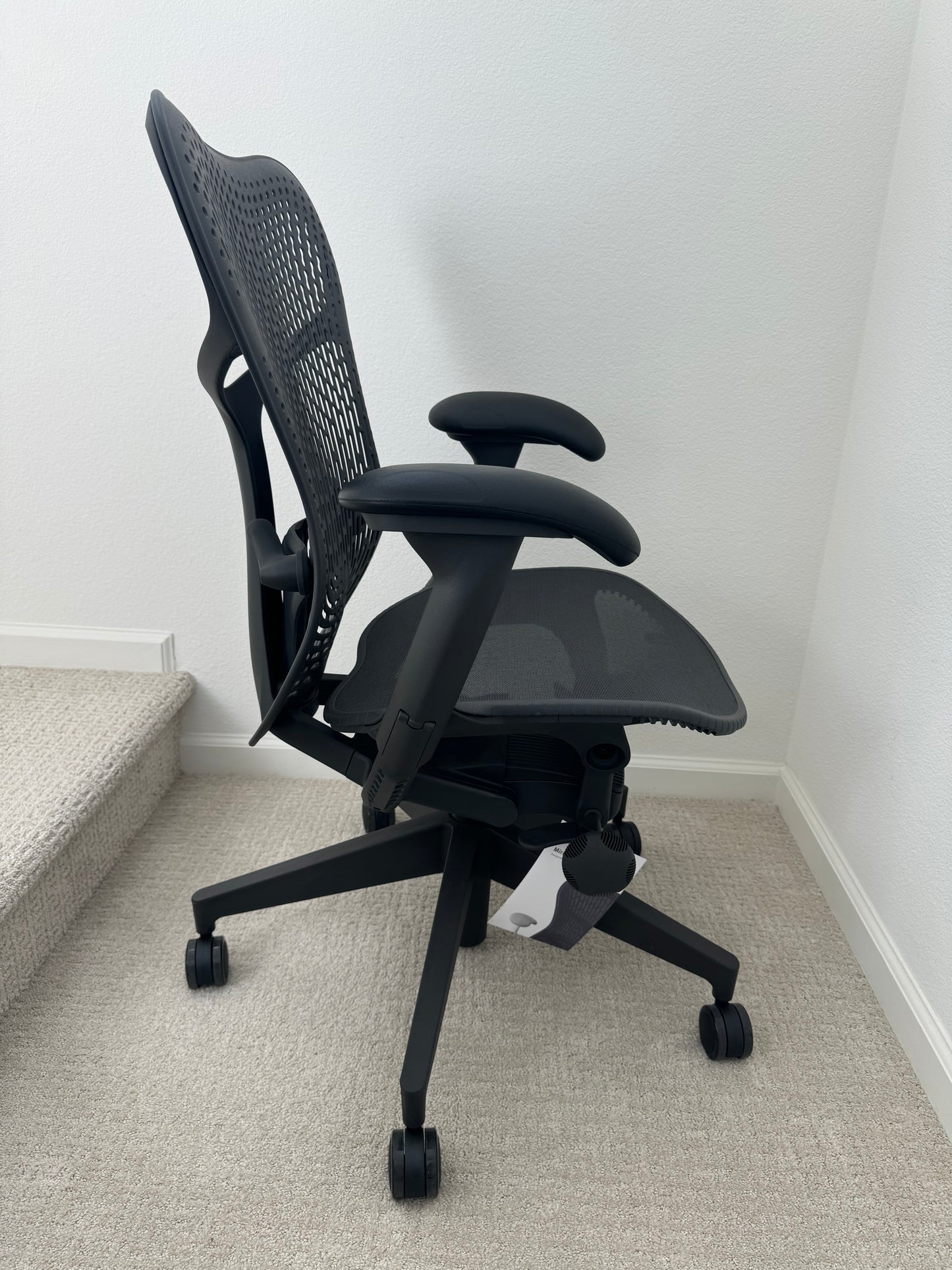 Herman Miller Mirra 2 Ergonomic office chair