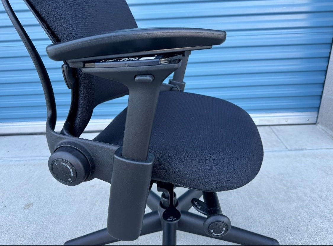 Steelcase Leap V2 Fully Adjustable Model Office Chair