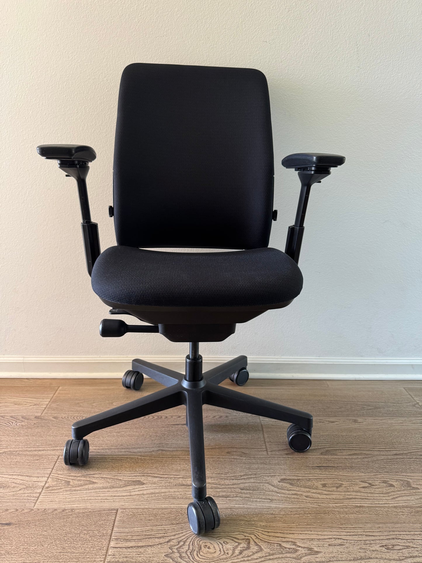 Premium Refurbished Steelcase Amia fully adjustable model