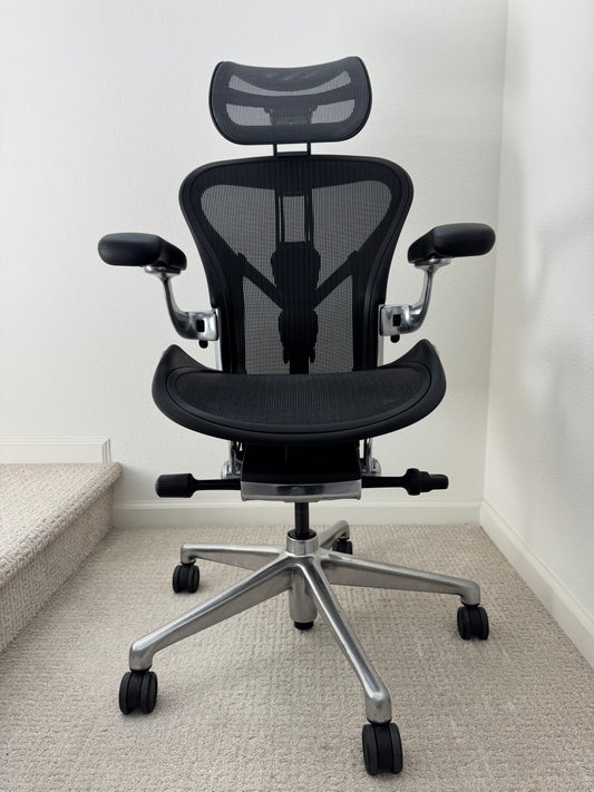 Pre Owned Herman Miller Aeron Size A Remastered With Chrome Frame Gaming Chair/ Office Chair
