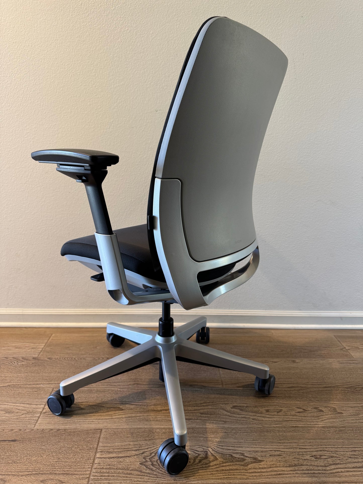 Premium Refurbished Steelcase Amia fully adjustable model