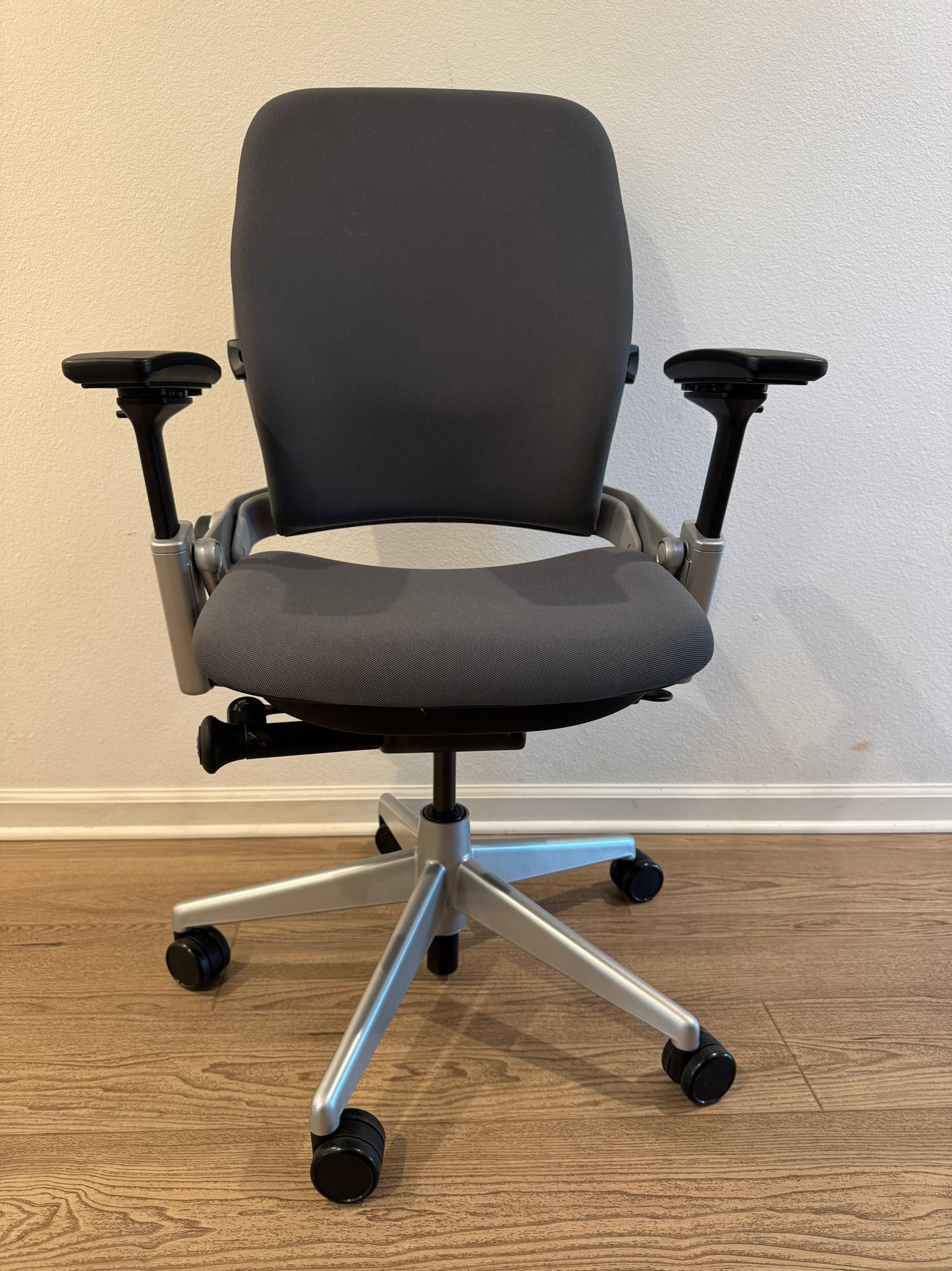 Steelcase Leap V2 Fully loaded Office Chair