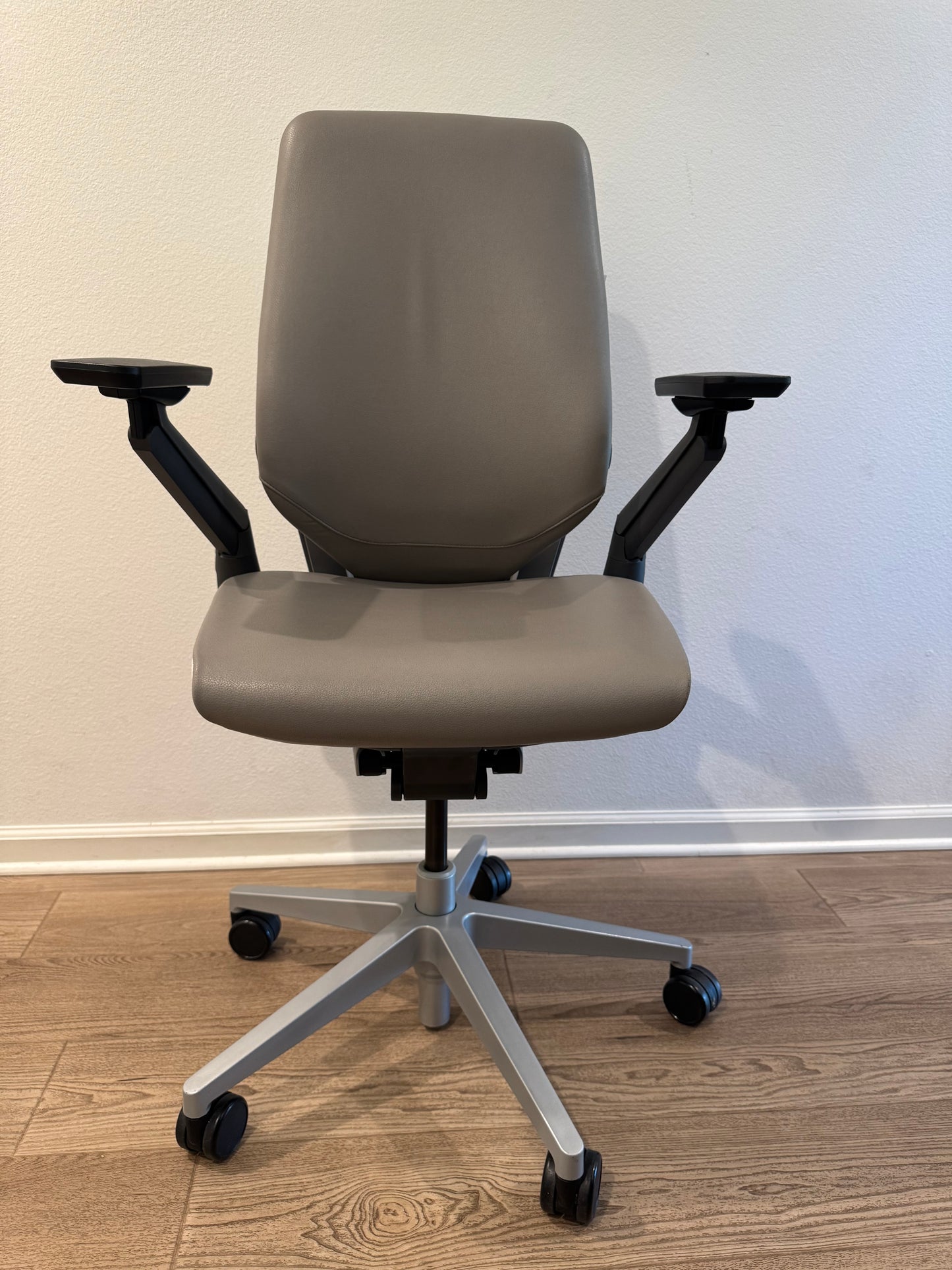 New Steelcase Gesture fully loaded Office chair