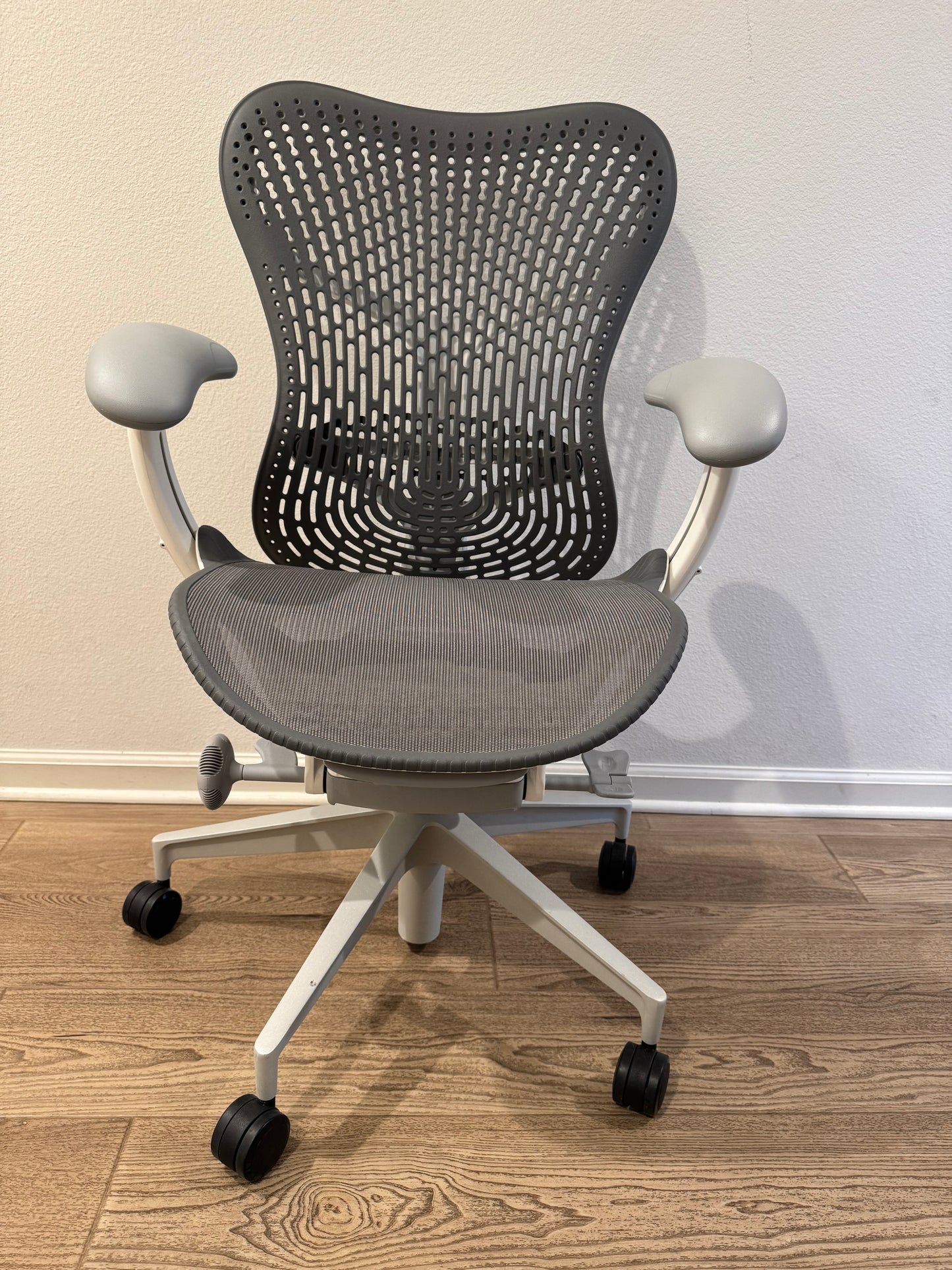Herman Miller Mirra 2 Ergonomic office chair