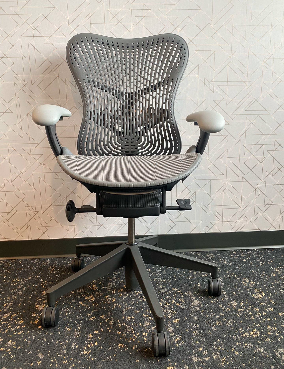 Herman Miller Mirra 2 Ergonomic office chair