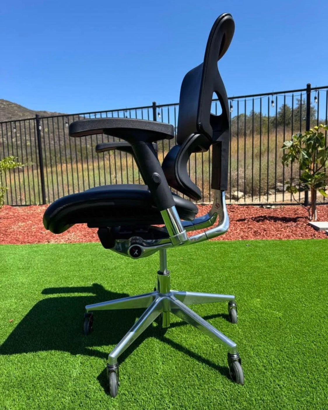 X4 Leather Executive office chair/ gaming chair