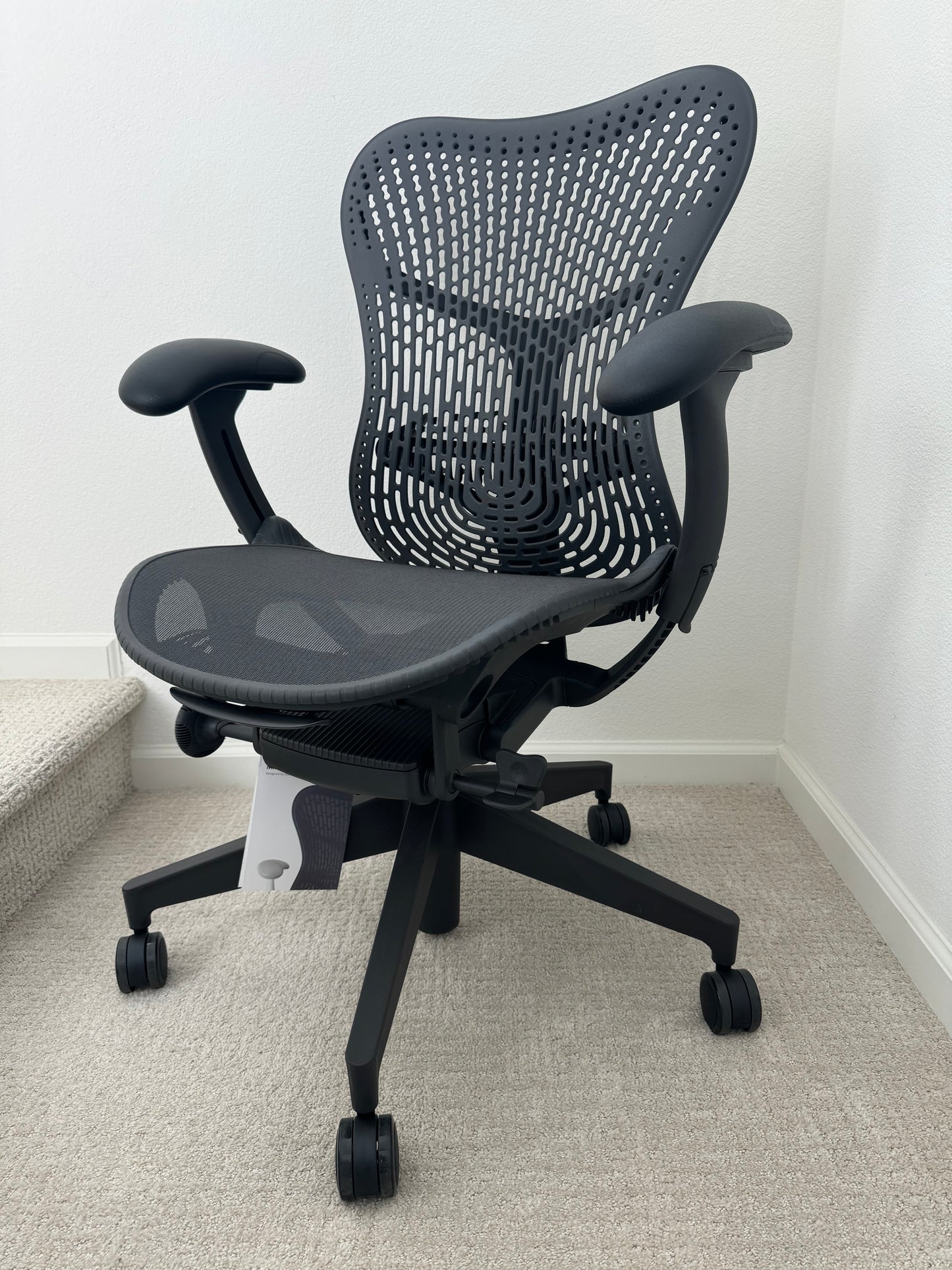 Herman Miller Mirra 2 Ergonomic office chair