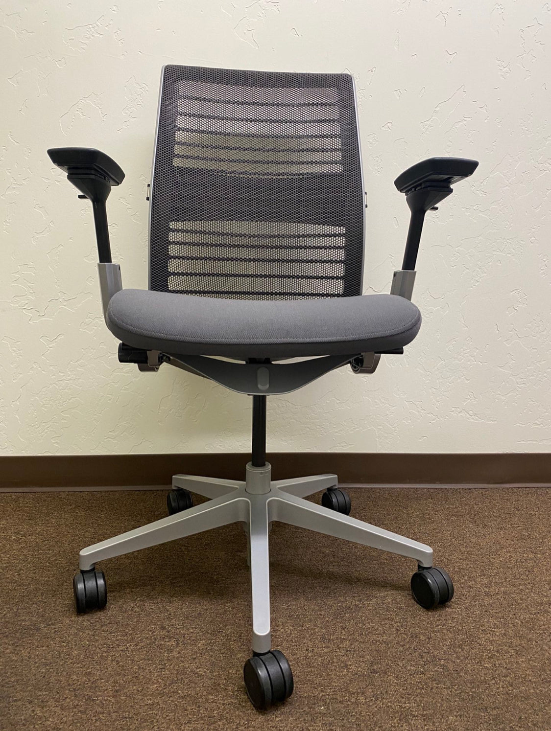 Steelcase apt online chair