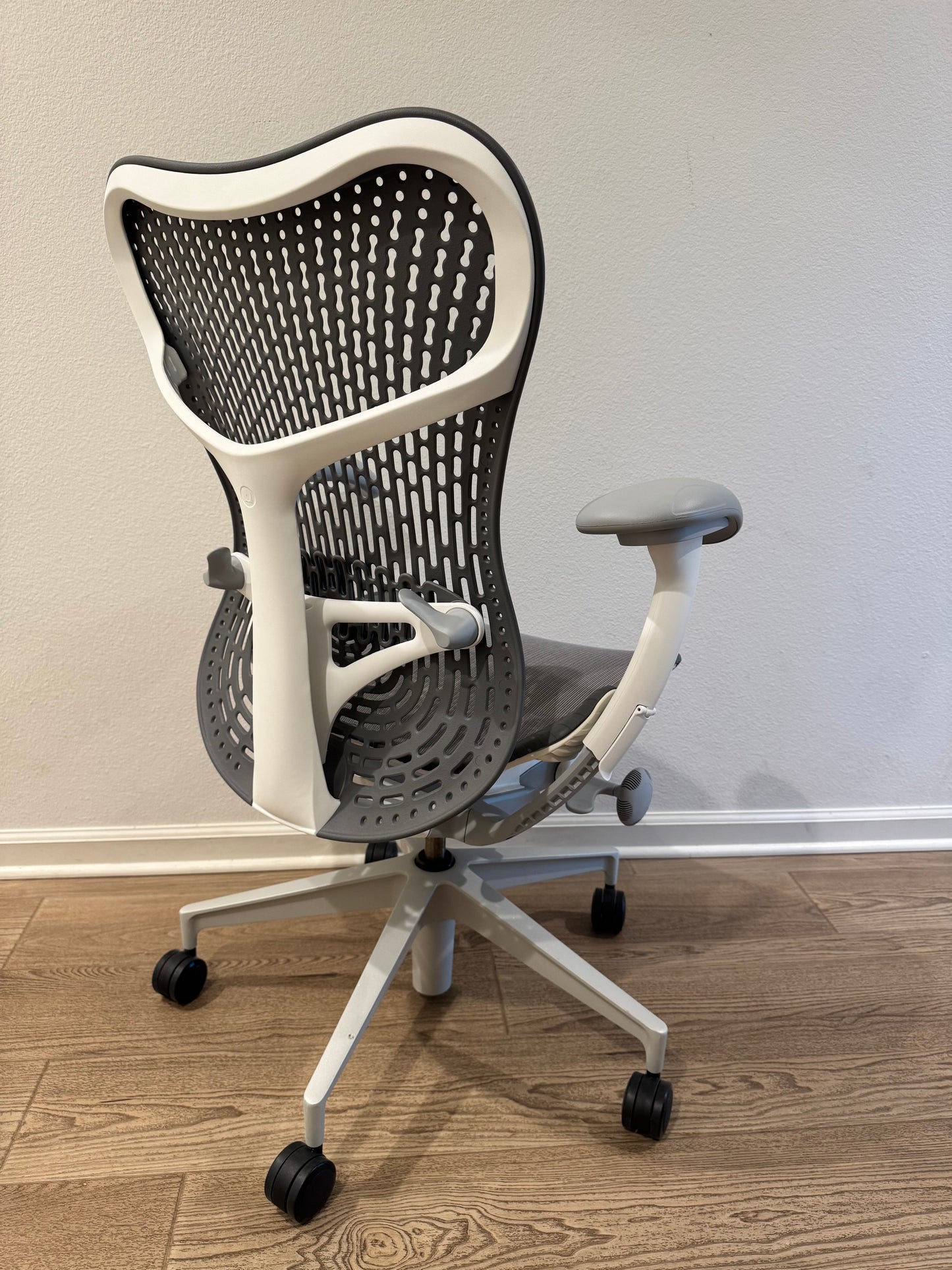 Herman Miller Mirra 2 Ergonomic office chair