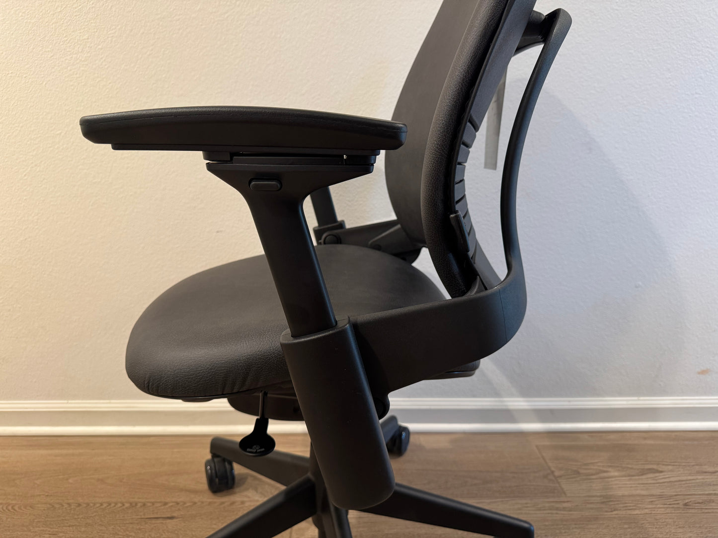 Steelcase Leap V2 Fully loaded Office Chair