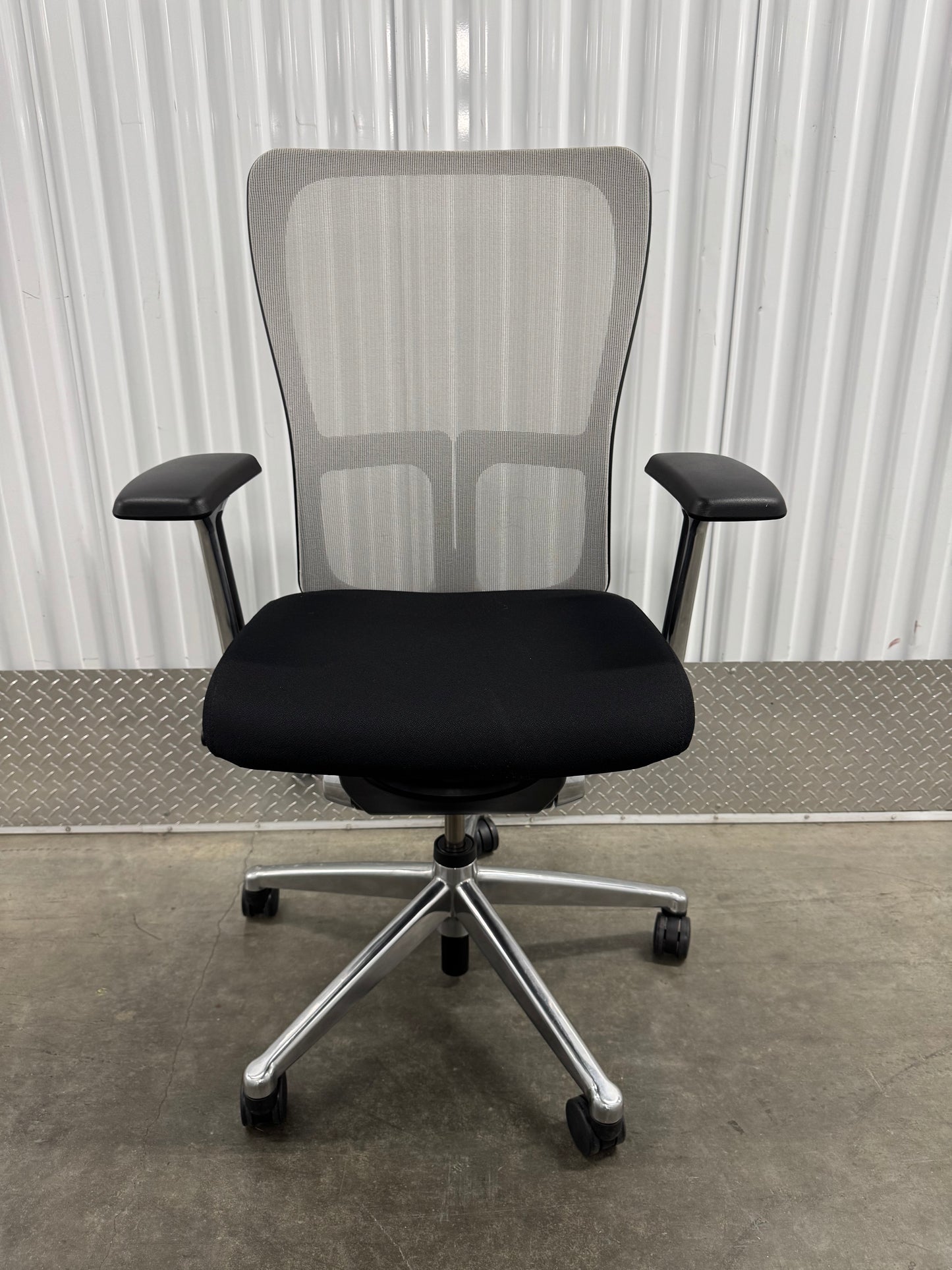 Premium Refurbished Haworth Zody fully loaded office chair