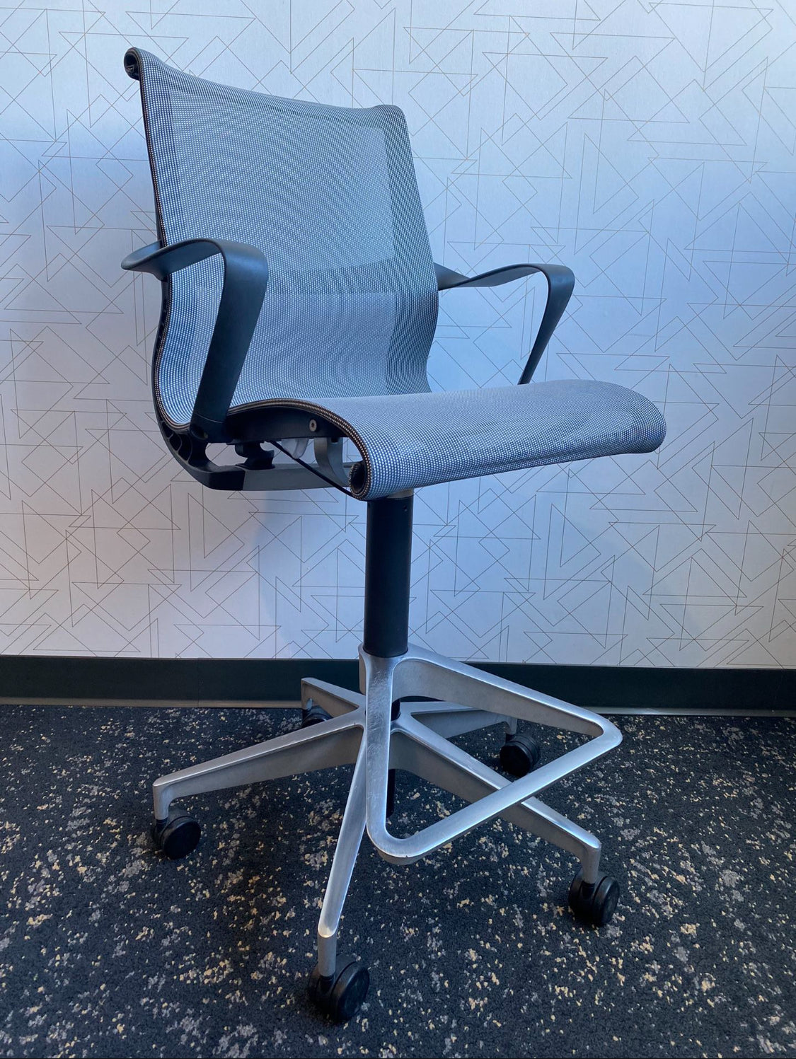 Pre owned Herman Miller Setu drafting chair in grey