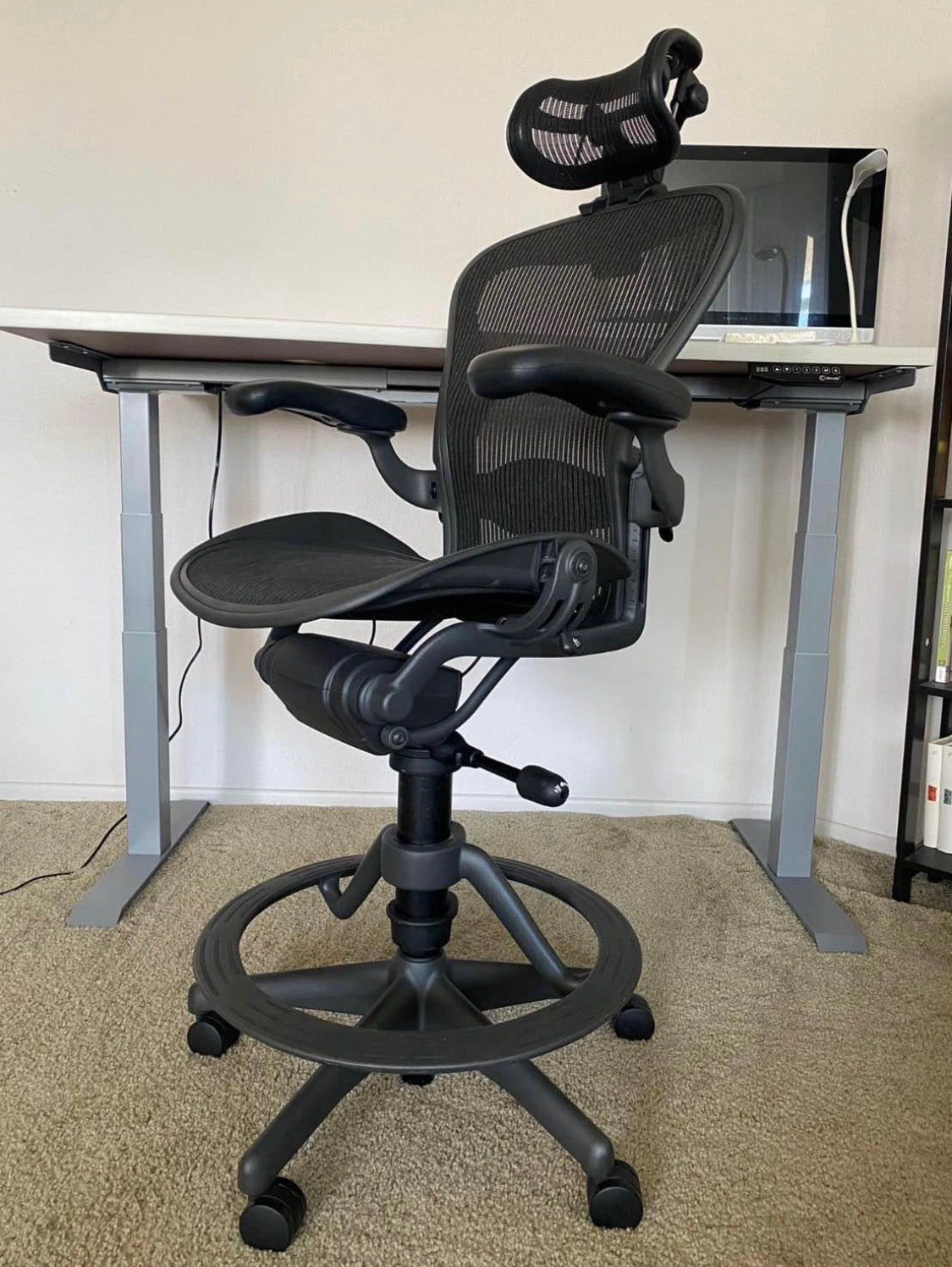 Premium Refurbished Herman Miller Aeron Classic Fully Loaded Model Drafting Office Chair/ Work Stool