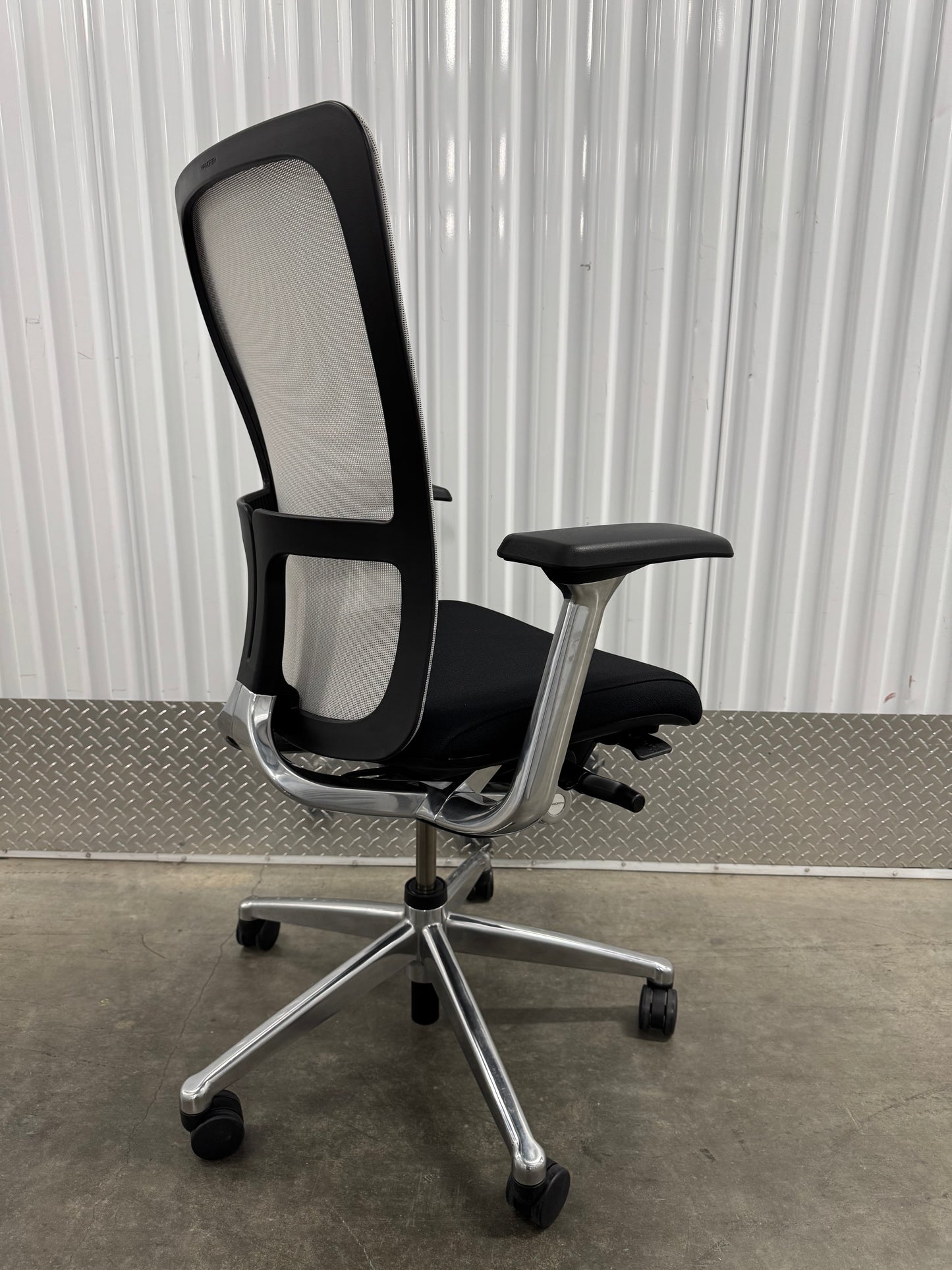 Premium Refurbished Haworth Zody fully loaded office chair