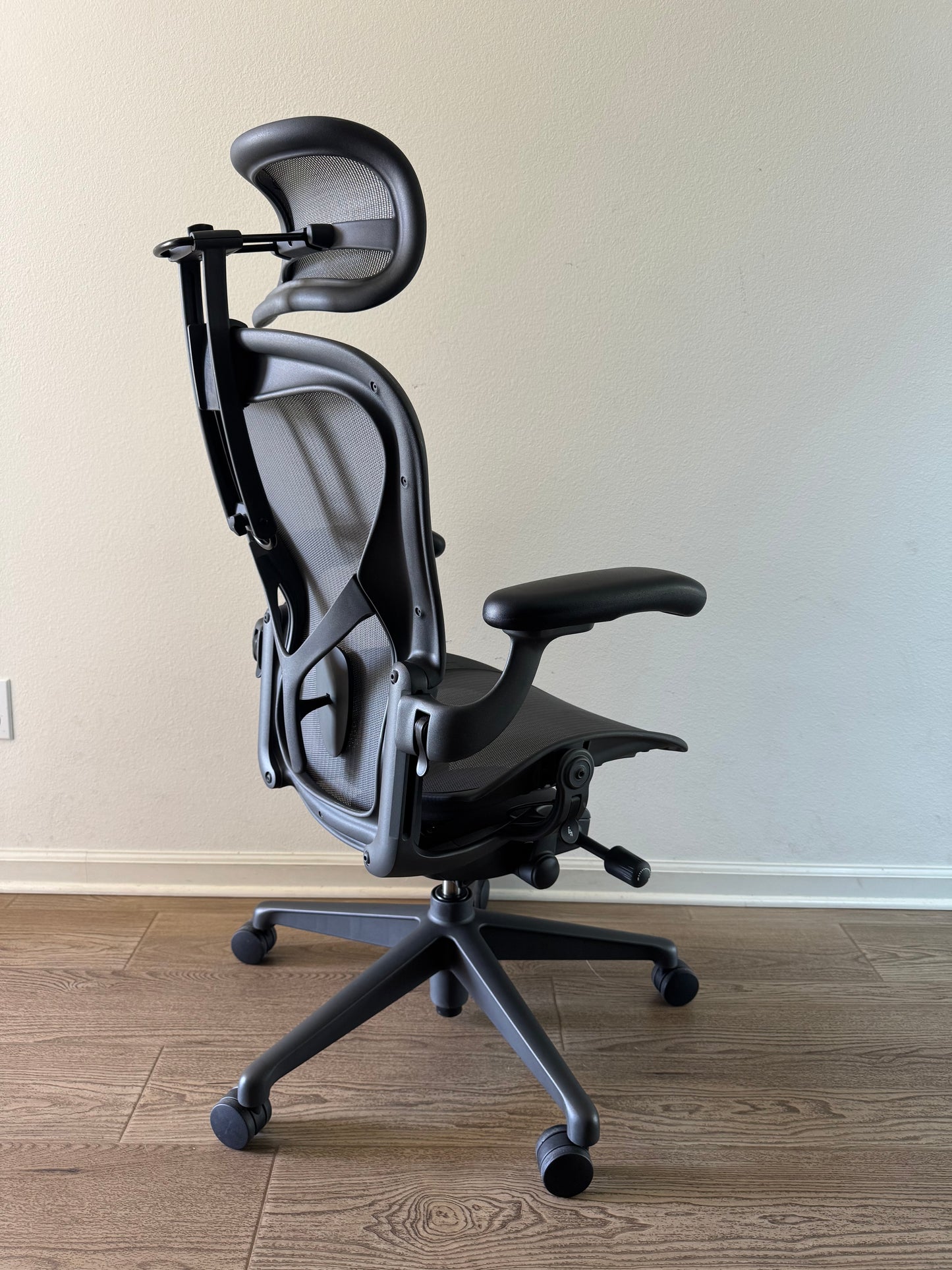 Herman Miller Aeron Remastered B Office Chair