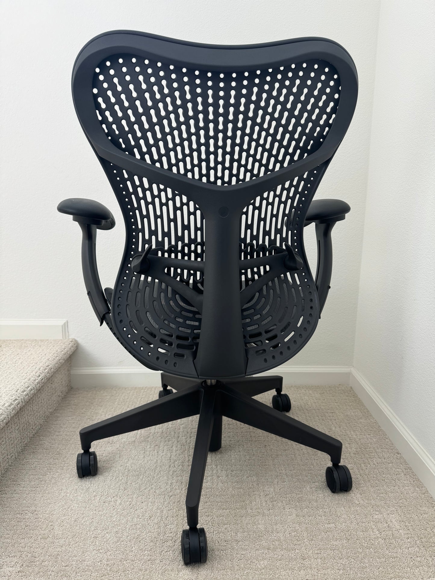 Herman Miller Mirra 2 Ergonomic office chair