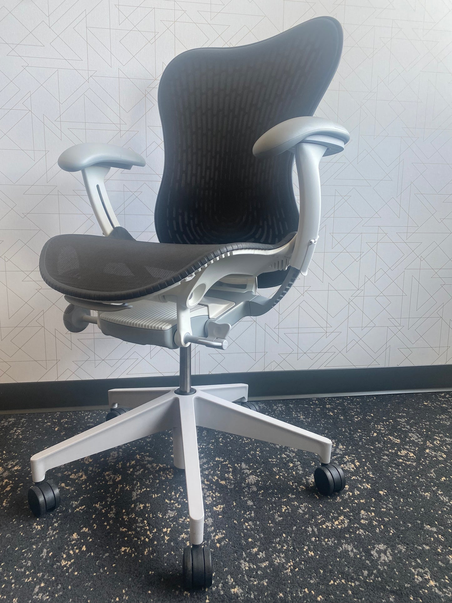 Herman Miller Mirra 2 Ergonomic office chair