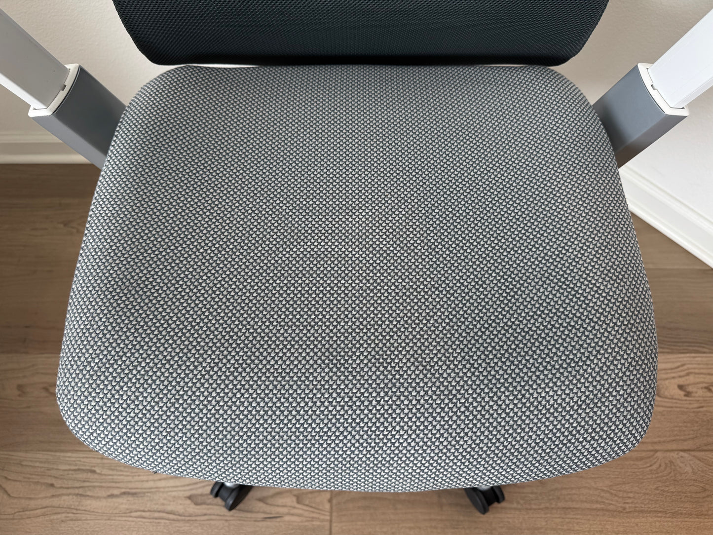 Brand new Haworth Fern office chair/ gaming chair