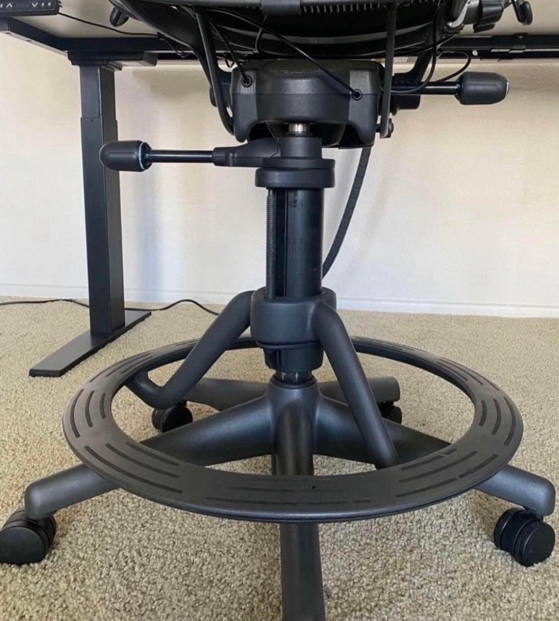 Premium Refurbished Herman Miller Aeron Classic Fully Loaded Model Drafting Office Chair/ Work Stool