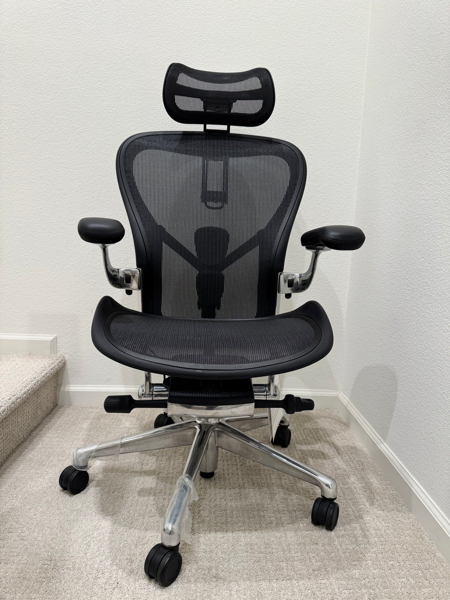 New Herman Miller Aeron B Remastered fully loaded model office chair