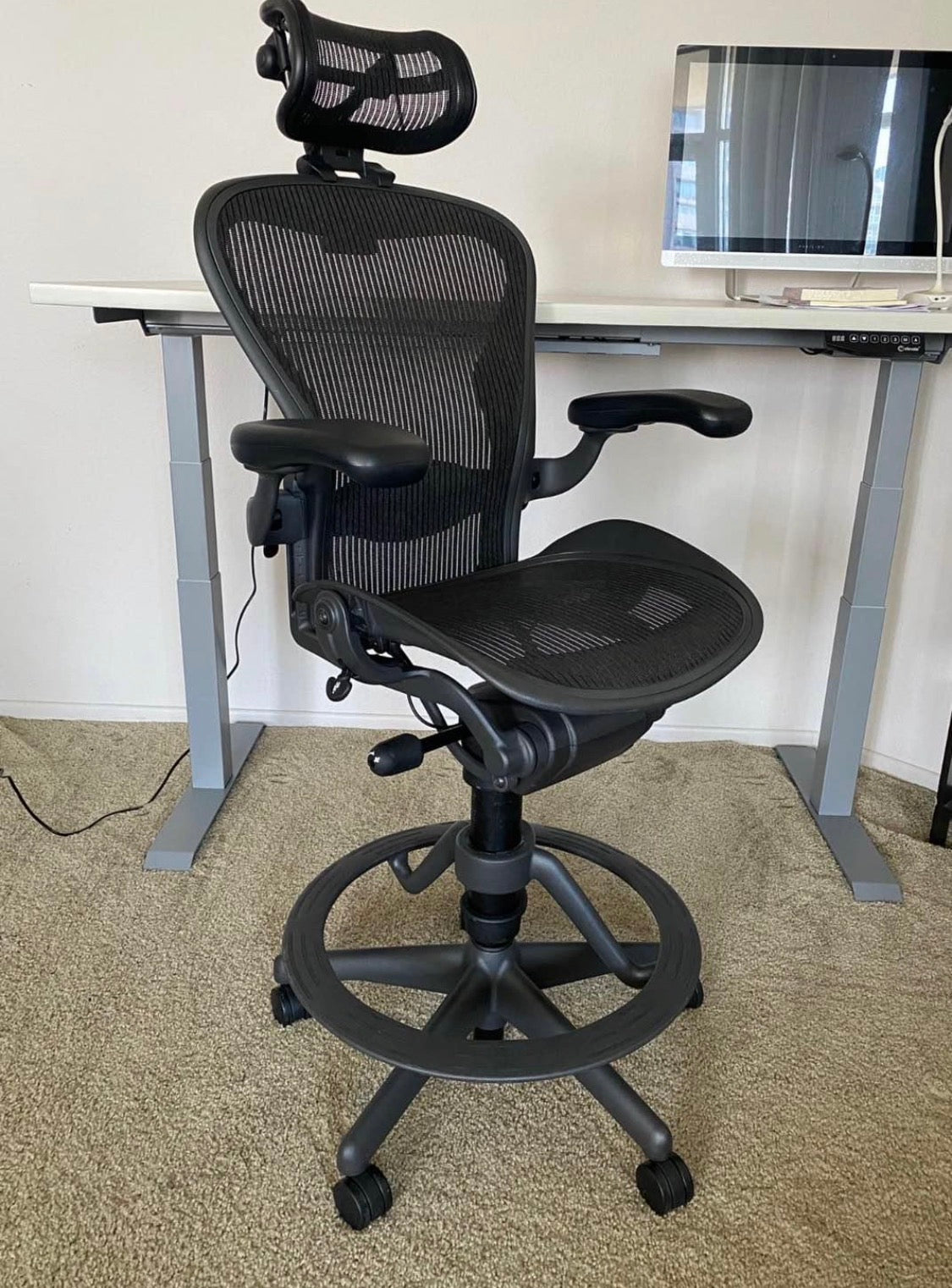 Premium Refurbished Herman Miller Aeron Classic Fully Loaded Model Drafting Office Chair/ Work Stool